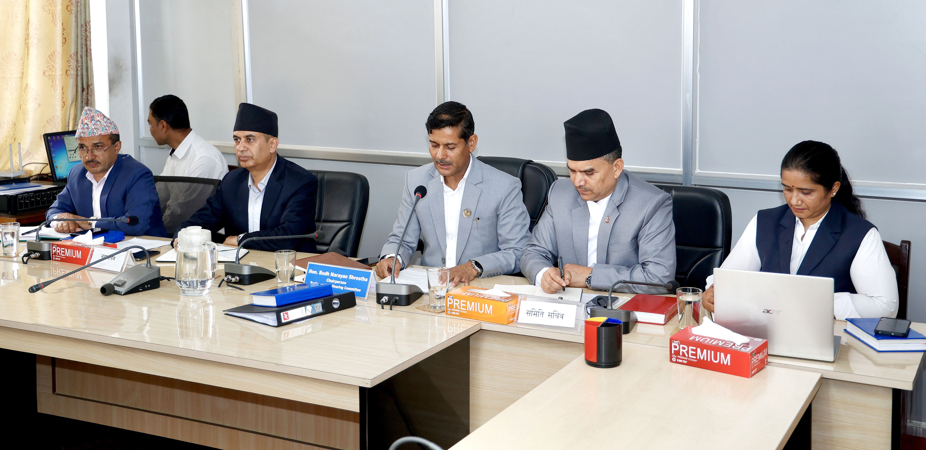 उजुरीकर्तासँग छलफल सकियो, प्रस्तावित प्रधानन्यायाधीश शर्माको सुनुवाइ केही बेरमा