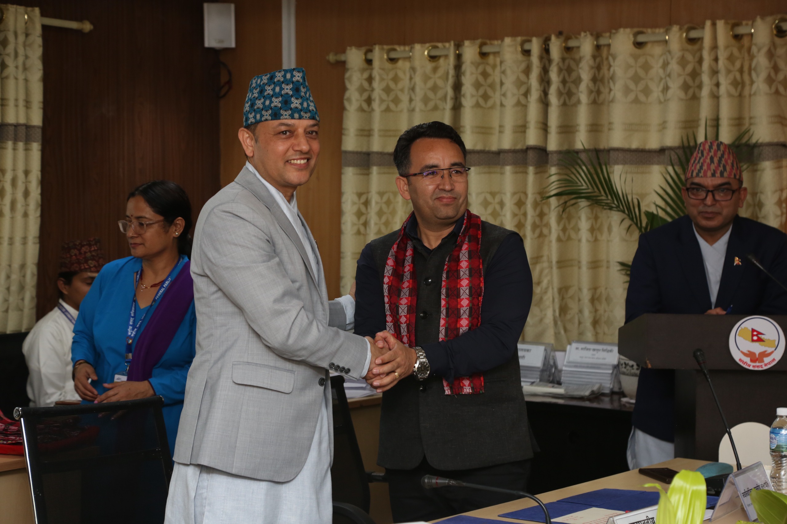 संसदीय विशेष समिति सभापति पराजुलीको शपथ
