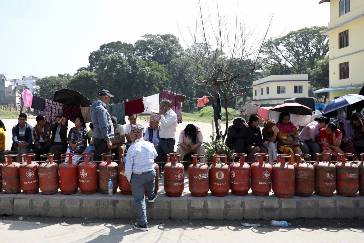 Gas-Line-at-Sifal_Nepal-Photo-Library-(1)-1791804059.jpeg