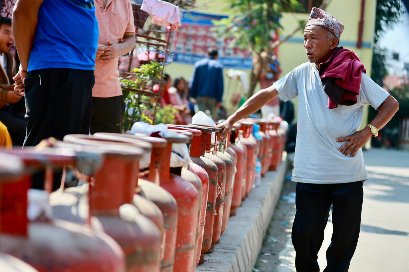 Gas-Line-at-Sifal_Nepal-Photo-Library-(6)-1791804060.jpeg