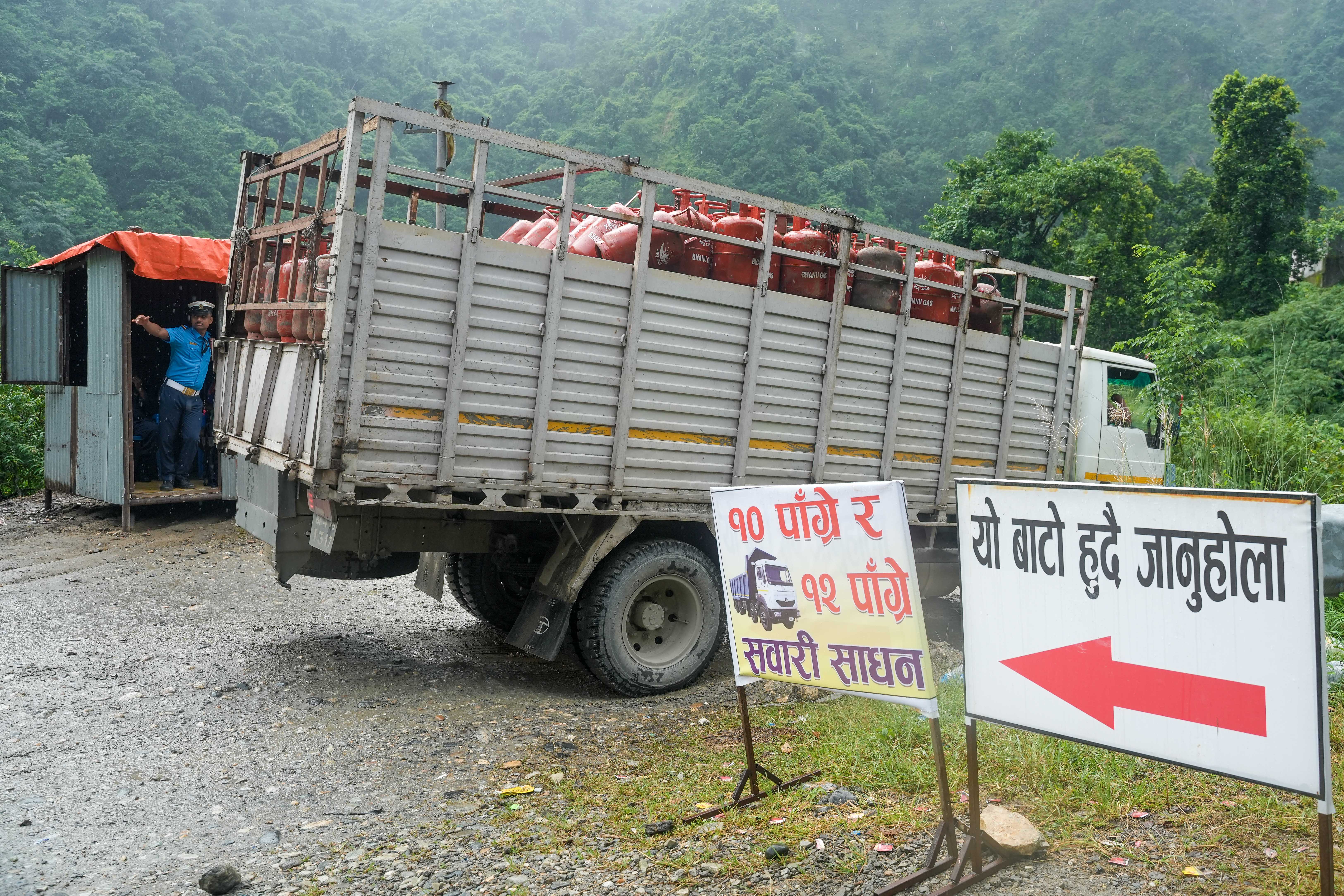 Hetauda-Road-Photos_NPL-(7)-1789023372.JPG