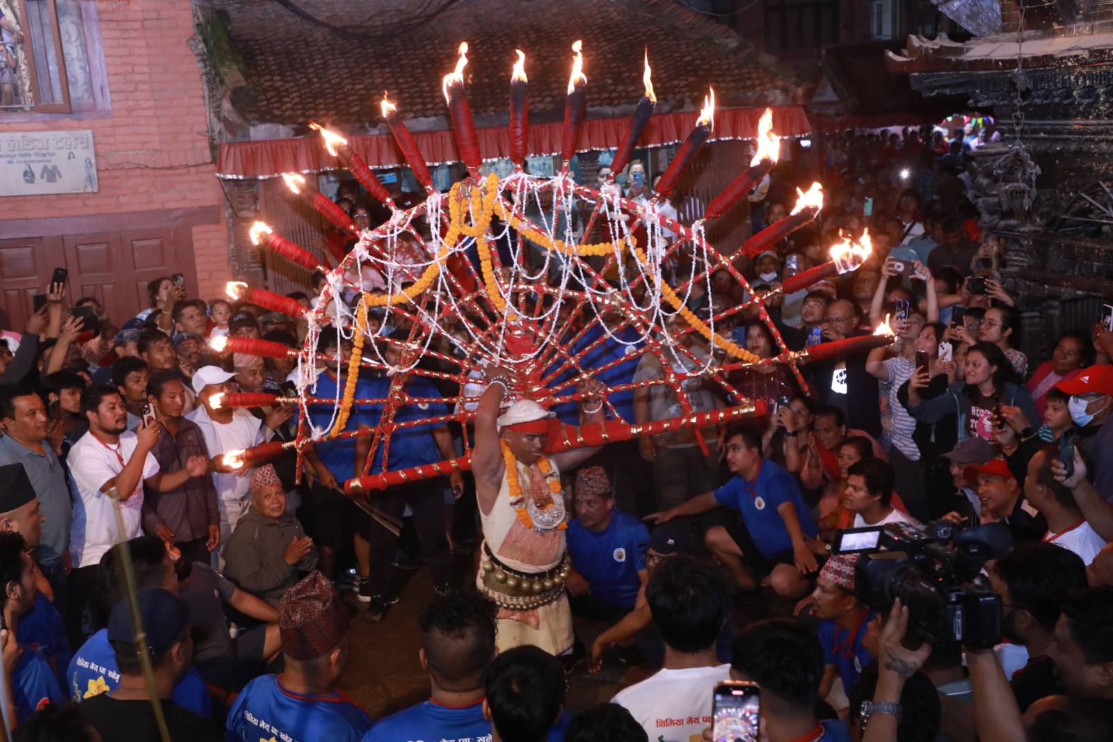 वीरेन्द्रभक्त श्रेष्ठले पाँचौँपटक जिब्रो छेड्ने