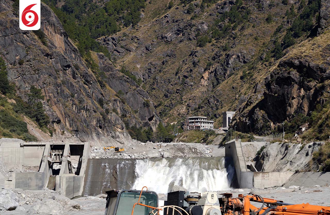 ठप्प छ नेपाल चीन सीमाको केरुङ नाका (तस्बिरहरु)