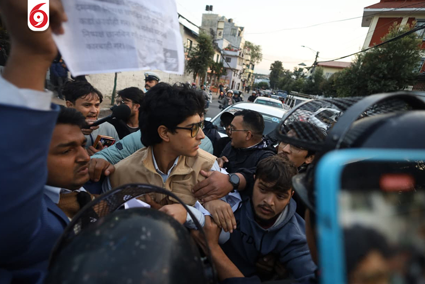 बालुवाटारबाट पनि धक्कामुक्की सहित लखेटिए मिराज समुह(तस्बिरहरु)