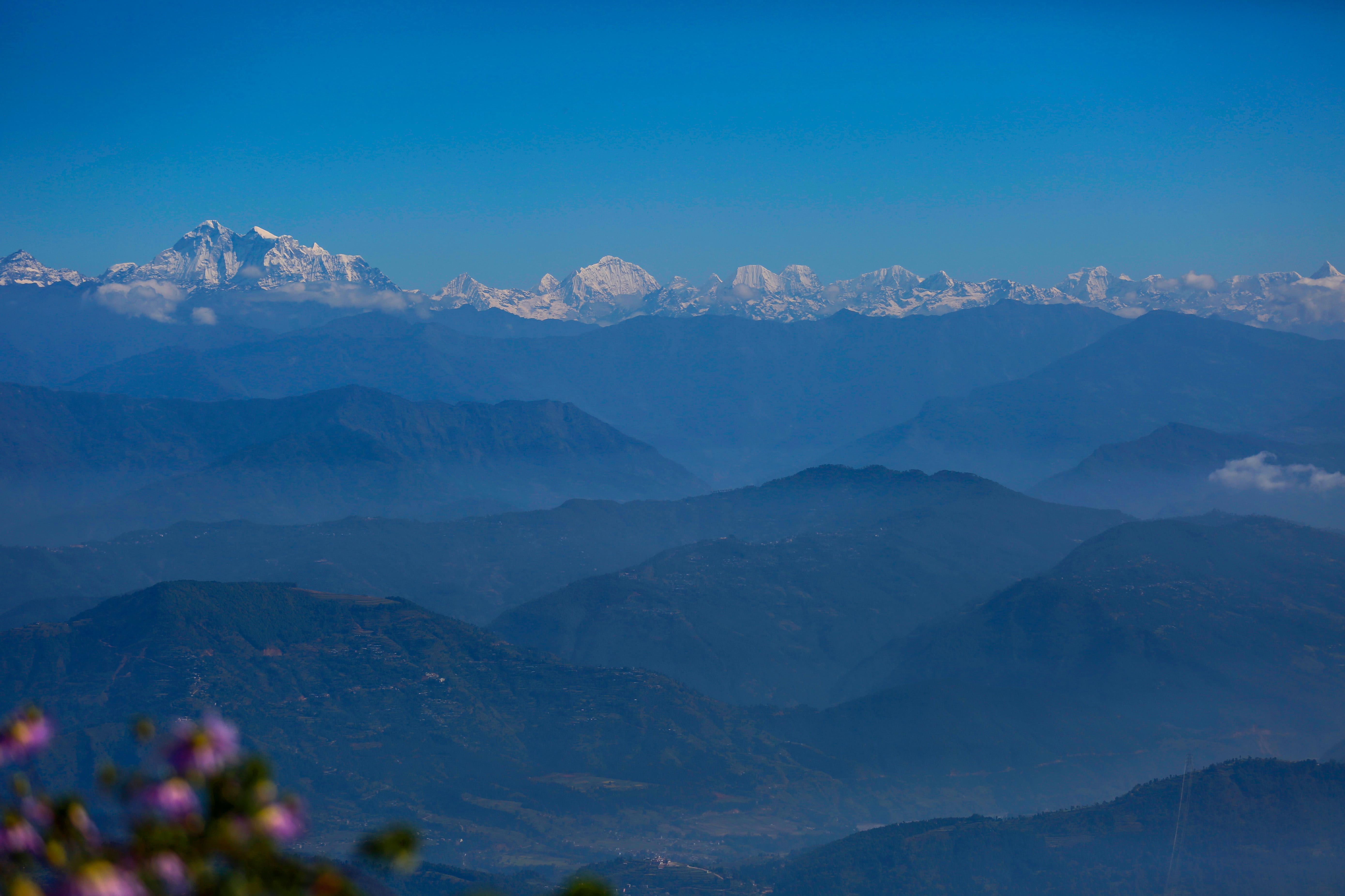 नगरकोटबाट देखिएका हिमश्रृङ्खलाका मनोहर दृश्य(तस्बिरहरु)