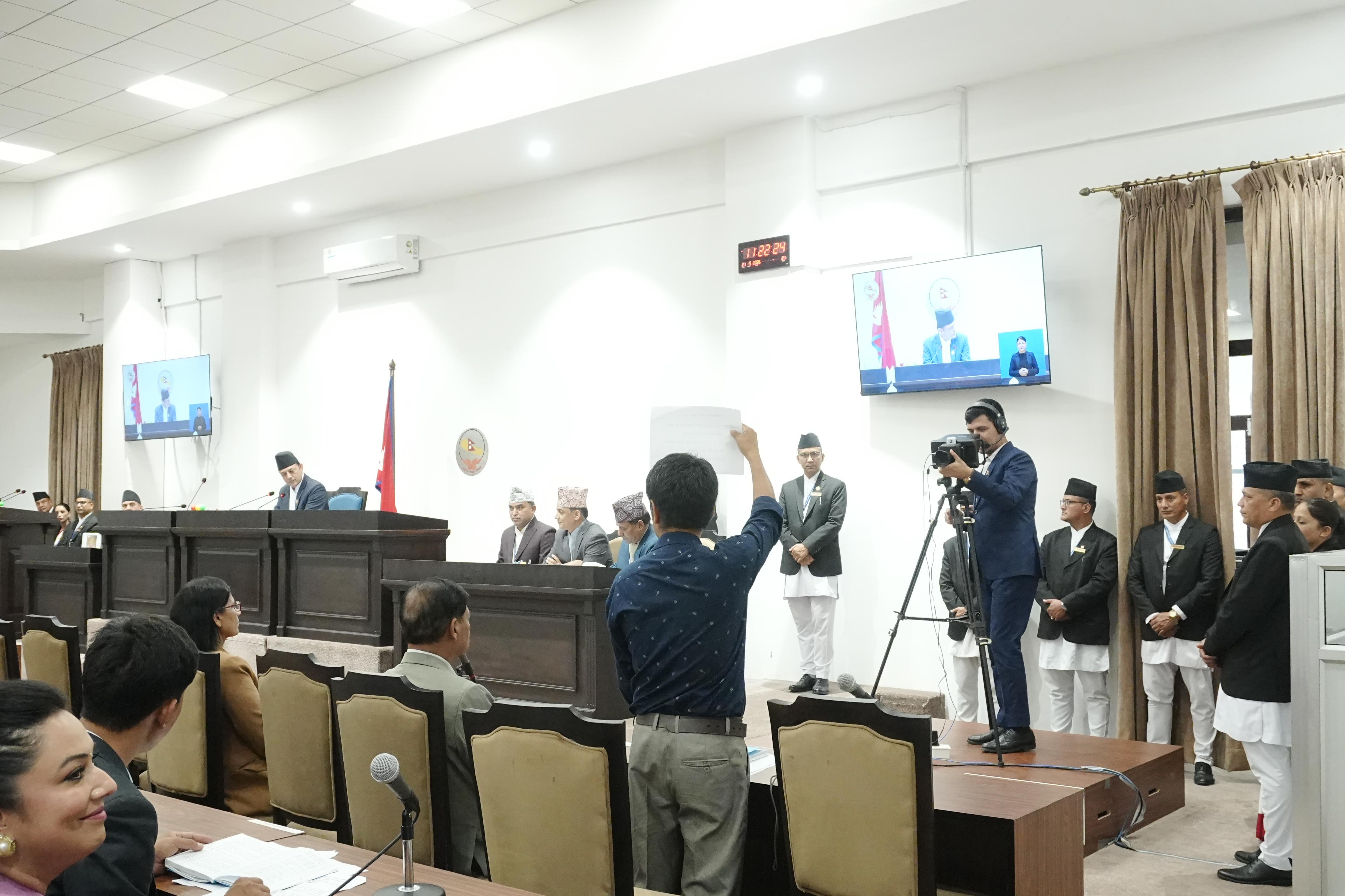 हर्क साम्पाङको अवरोध : न संसद् रोकिन्छ, न प्रश्न