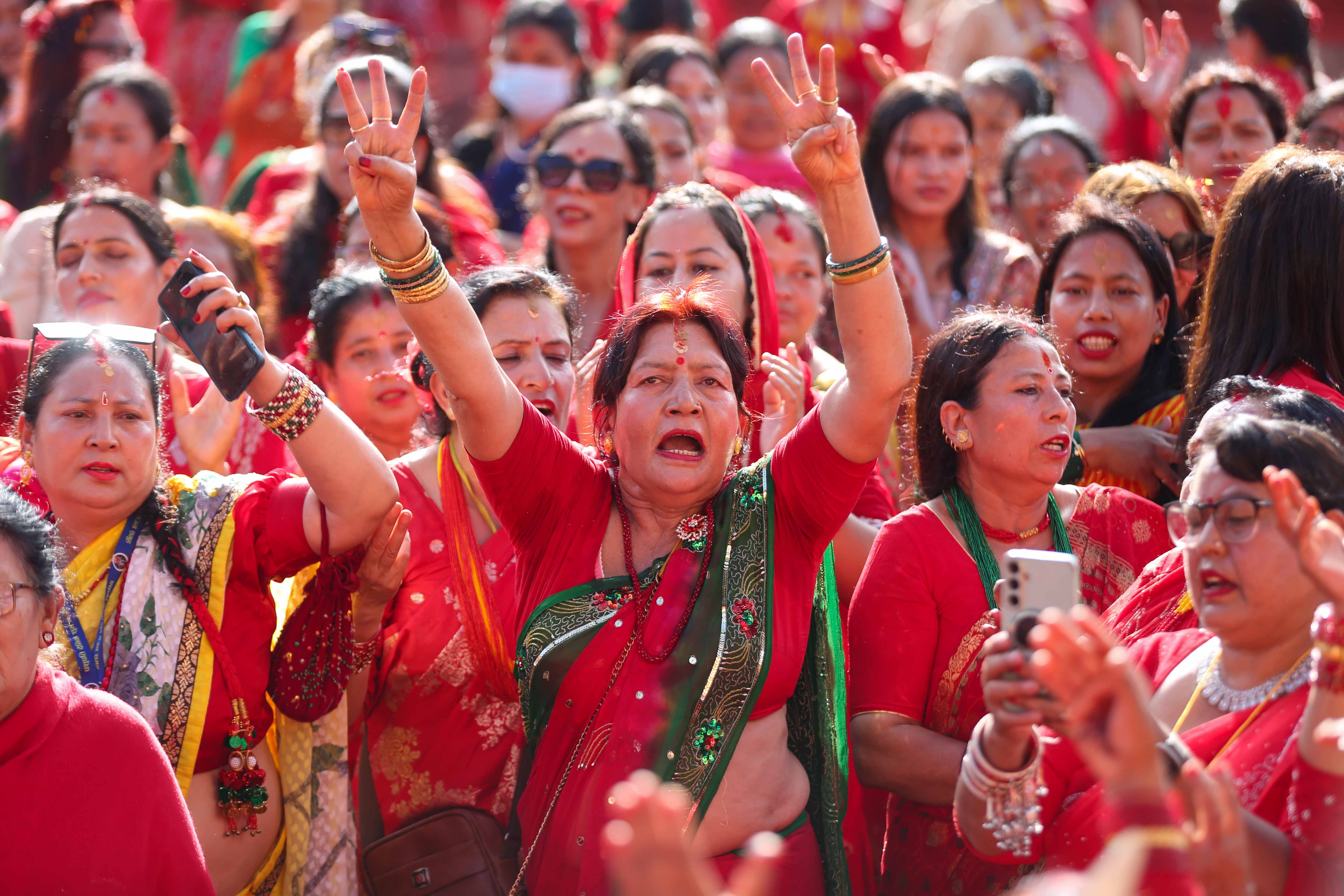 Pashupati-Naachgan-Teej_NPL_SuryamsUpreti-(9)-1789367067.JPG
