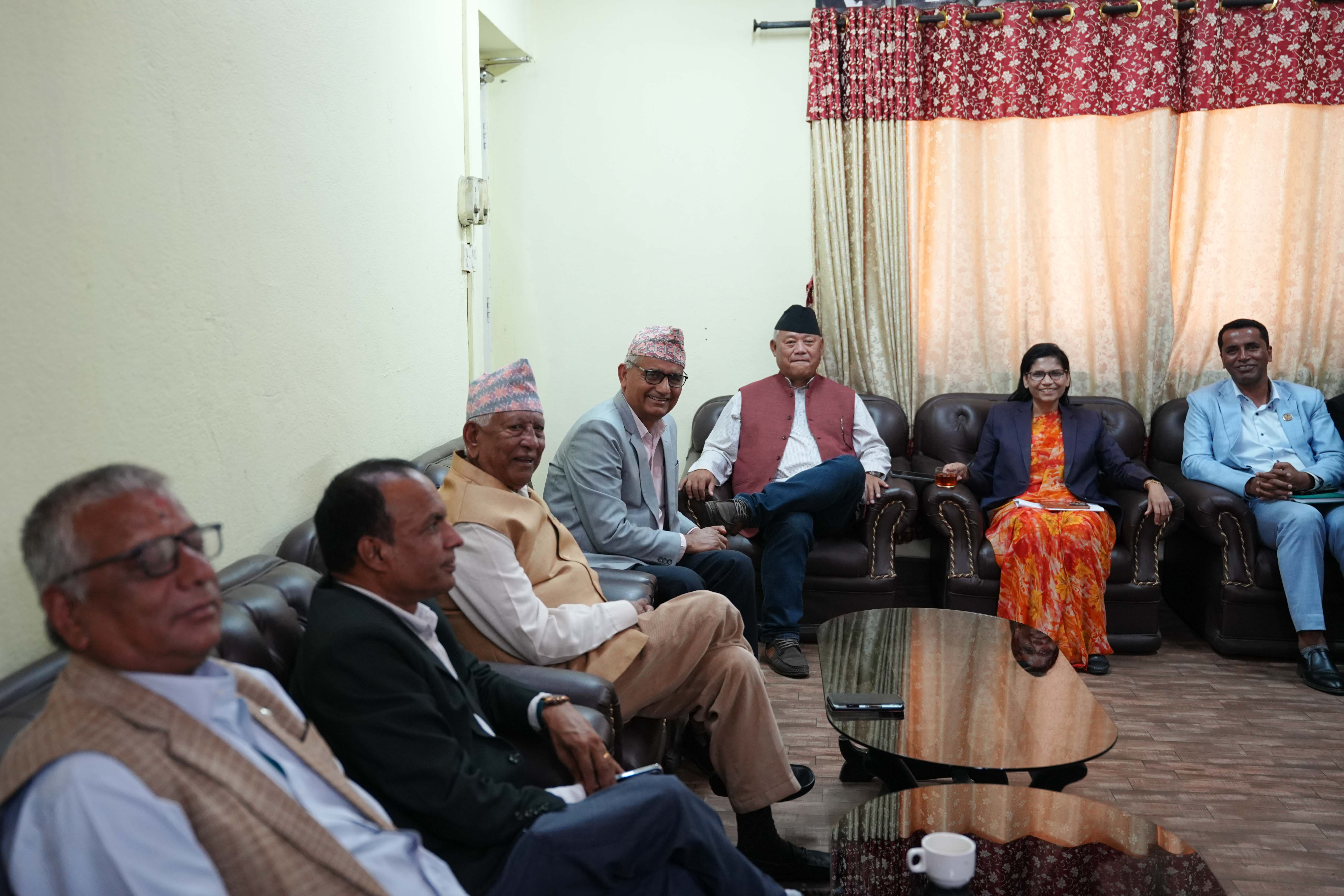 एमाले र नेकपाका सांसदहरुले लेखा समिति सभापतिमा कांग्रेसलाई सघाउने