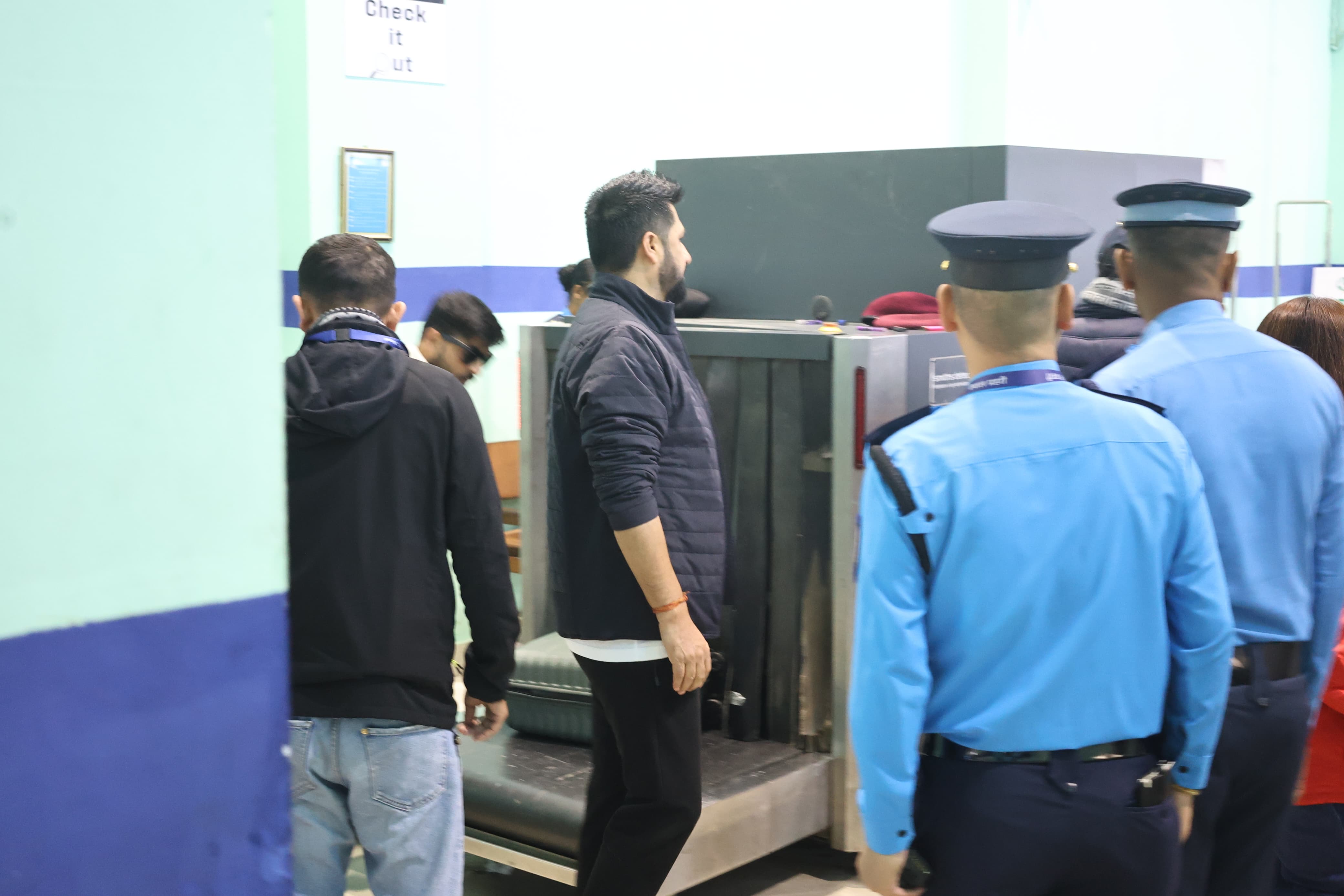 Rabi-Lamichhane-airport-(9)-1792726048.jpeg