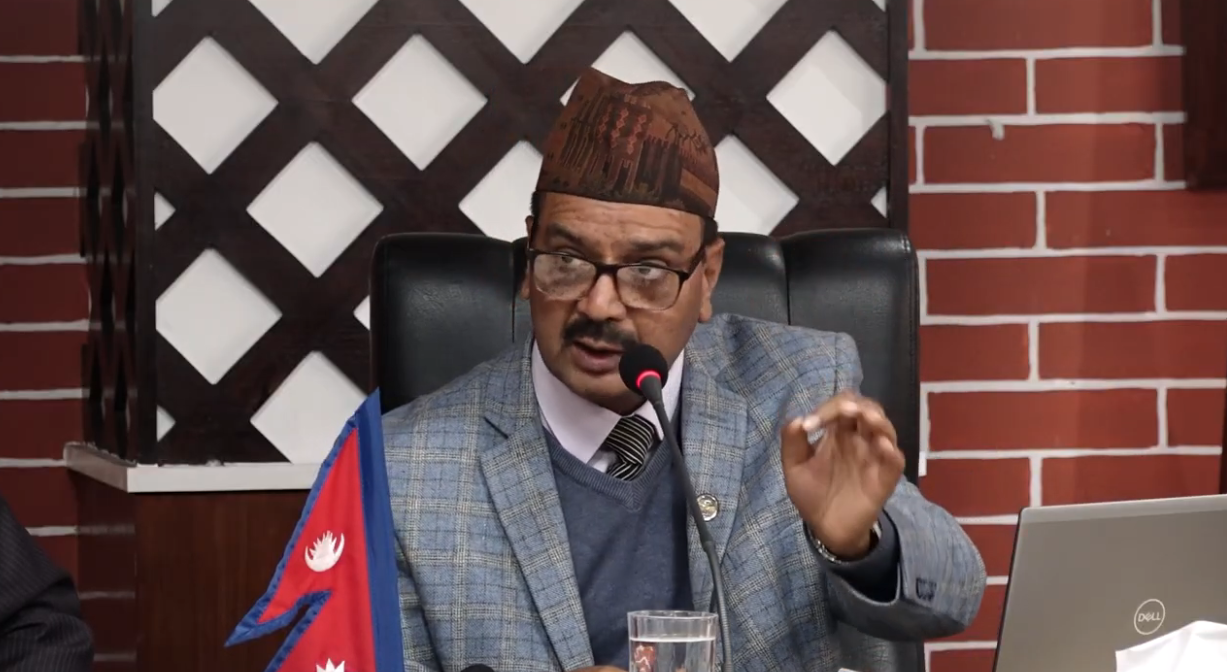 ‘फ्रि भिसा र फ्रि टिकट’को व्यवस्था खारेज गर्नुपर्छः श्रममन्त्री भण्डारी