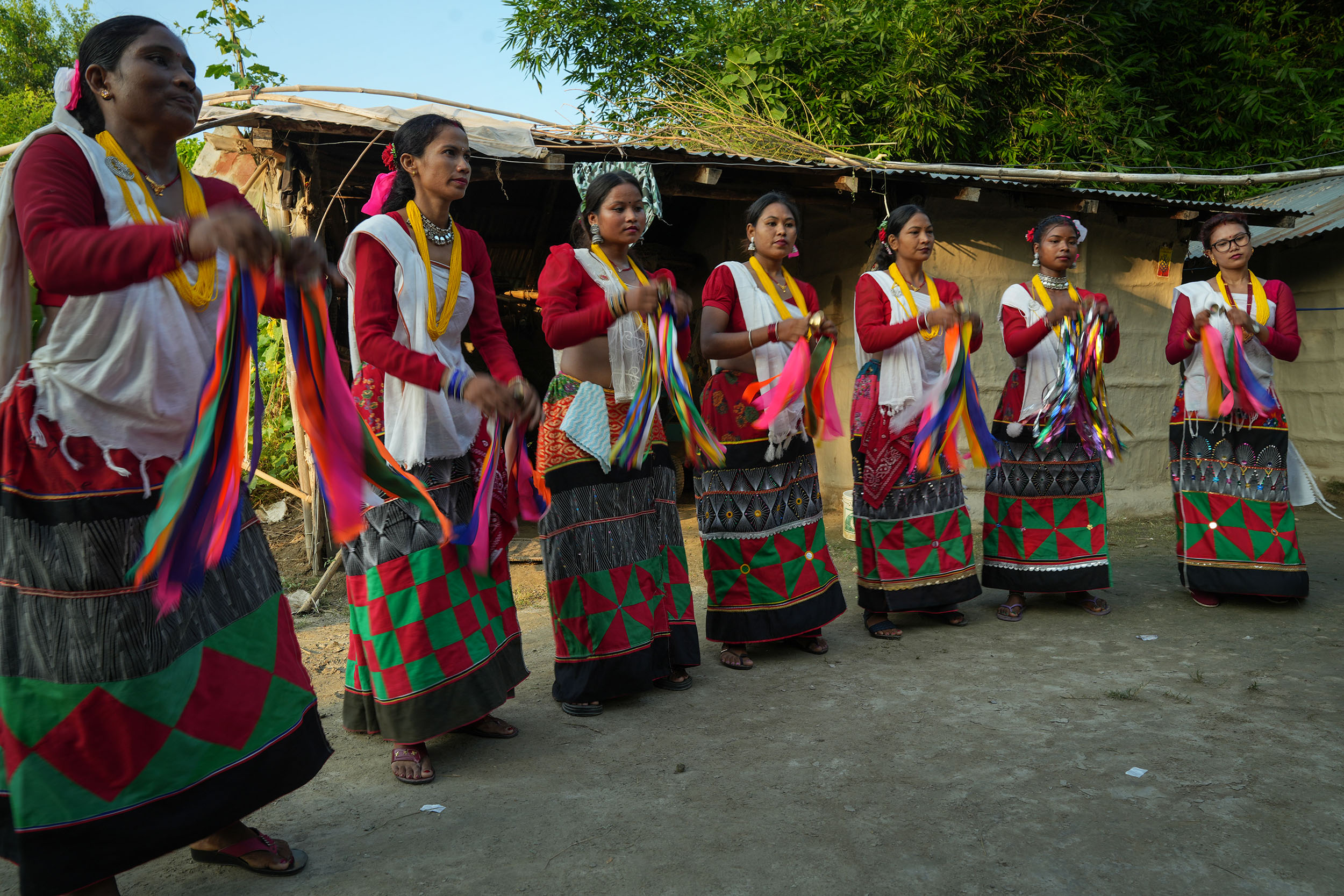 Sakhiya-Nach_Bardiya_NPL-(4)-1759480095.JPG