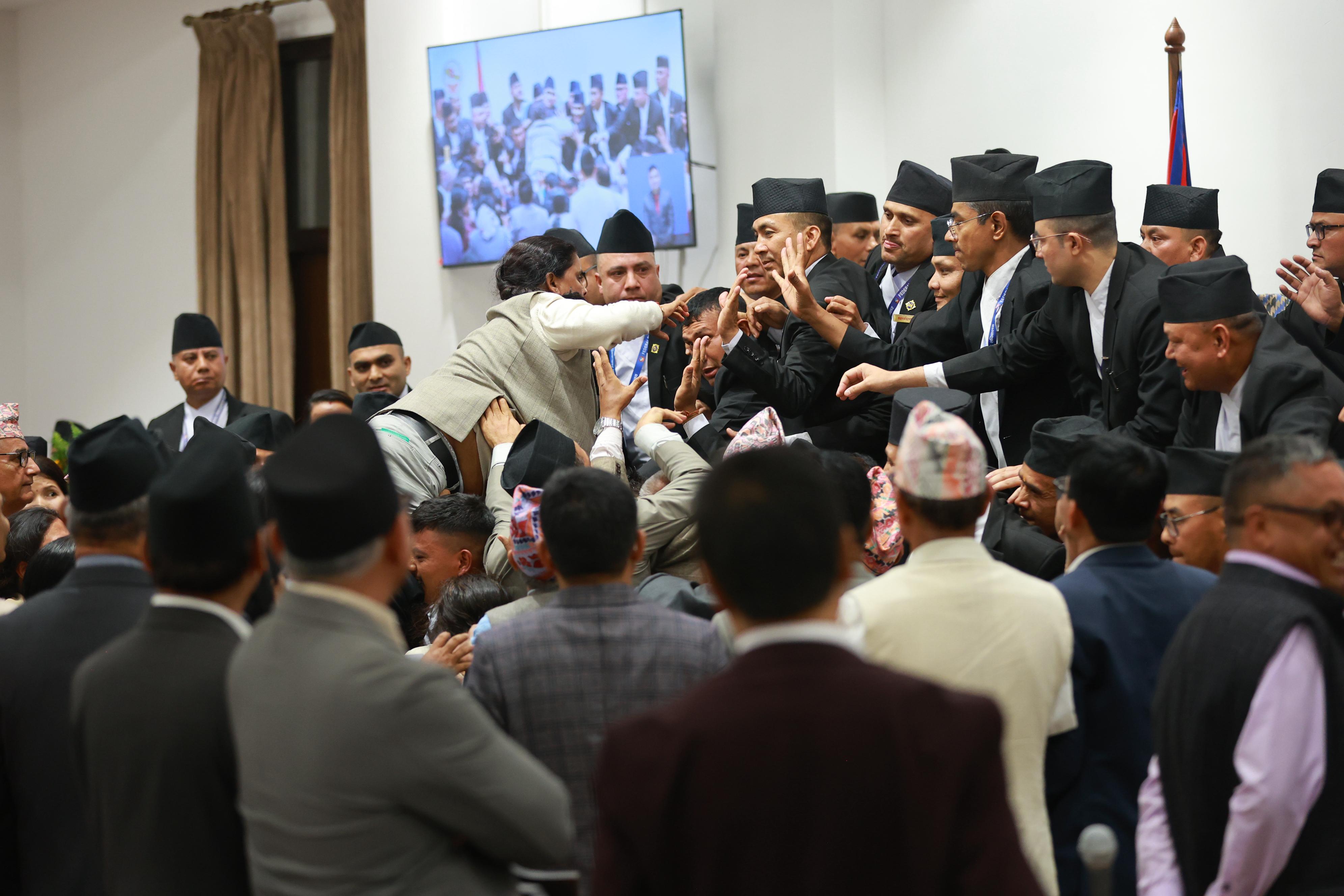 Samsad-Chaos_Sidhakuara-(10)-1780241383.jpg