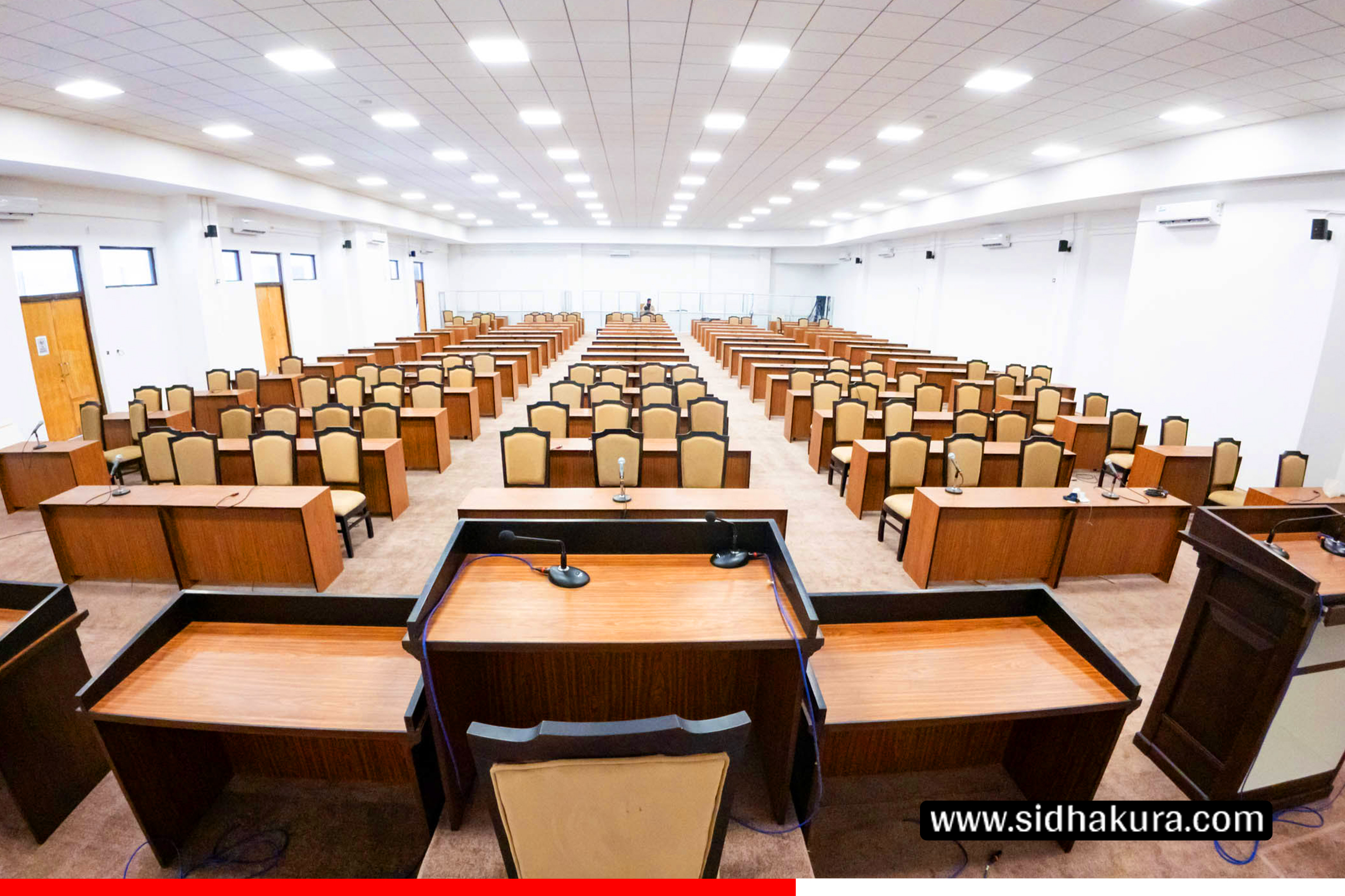 नवनिर्वाचित सांसदहरूको शपथग्रहणका लागि अस्थायी हल निर्माण अन्तिम चरणमा (तस्बिरहरु)