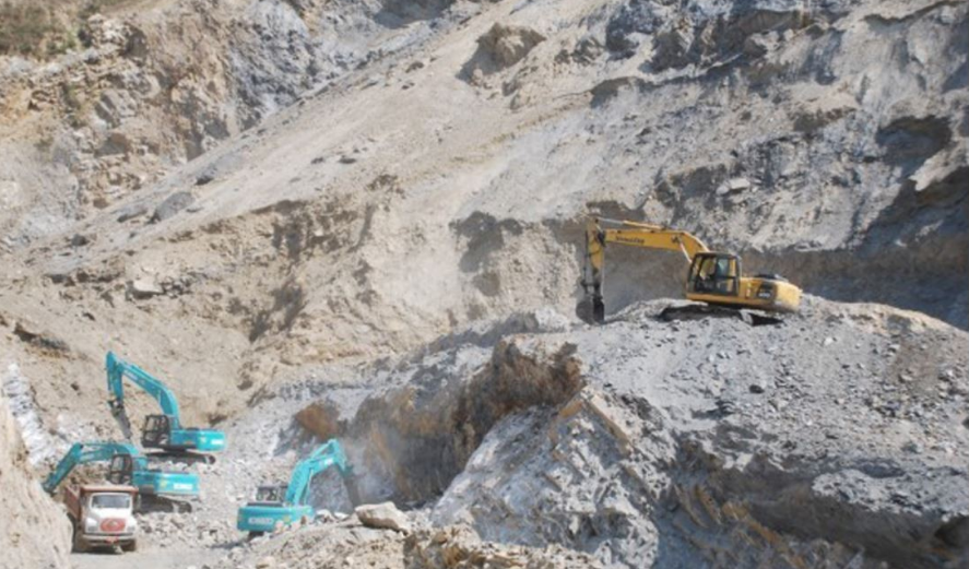 १६ प्रकारका खनिज उत्खननका लागि १६६ कम्पनिलाई इजाजत