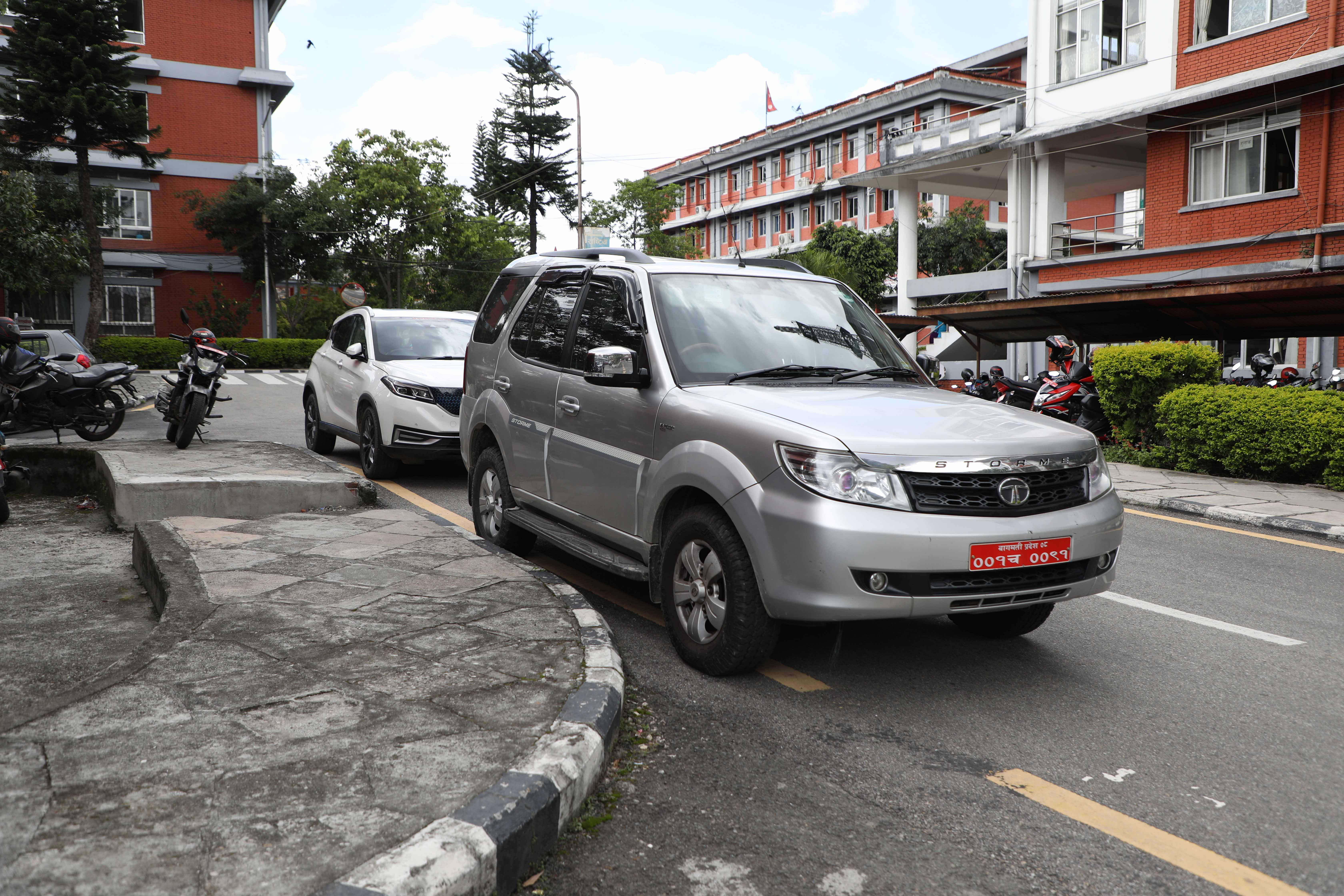 Sihadarbar_Parking_-657-1783416486.jpg