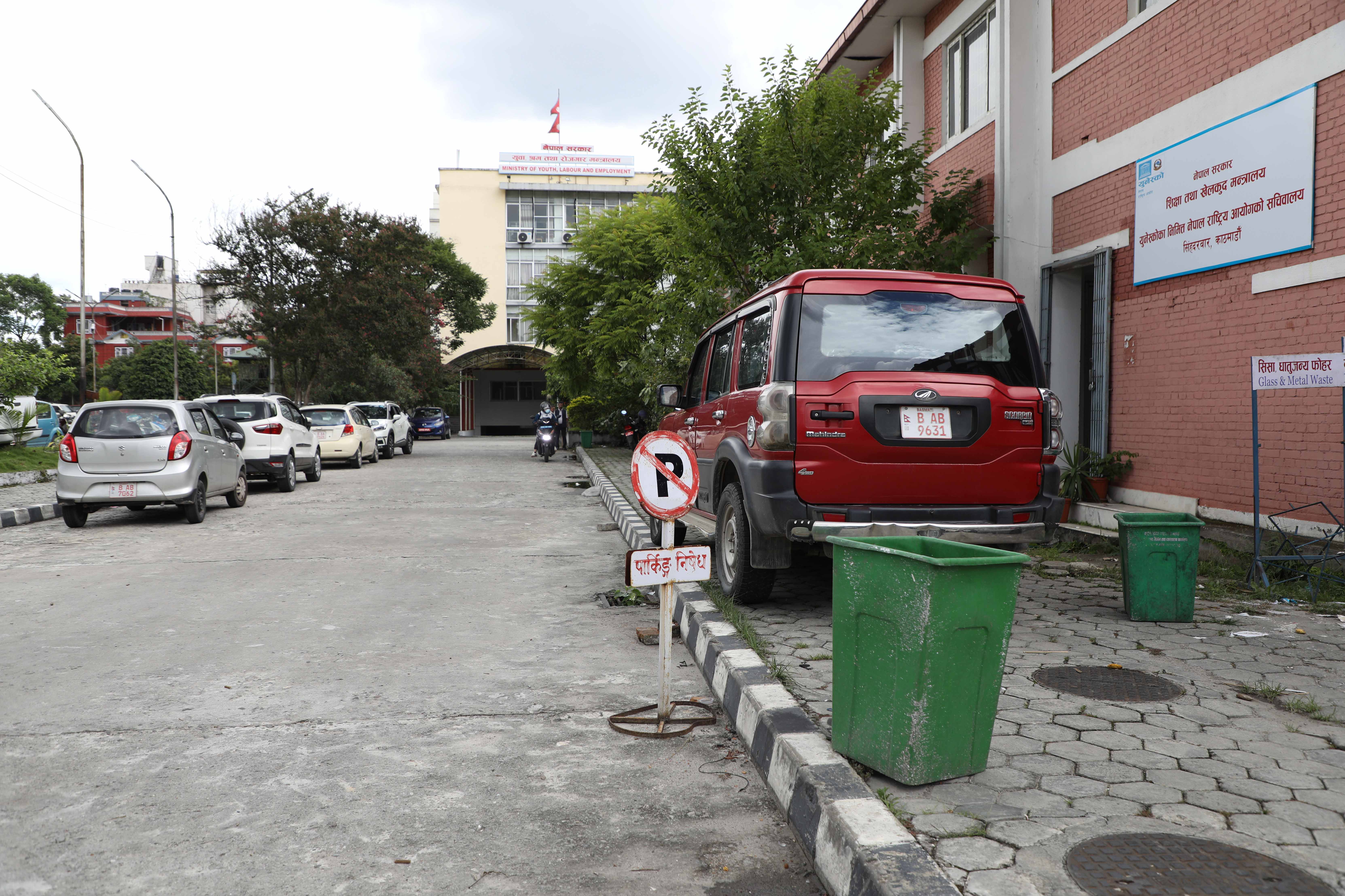 Sihadarbar_Parking_-658-1783416496.jpg