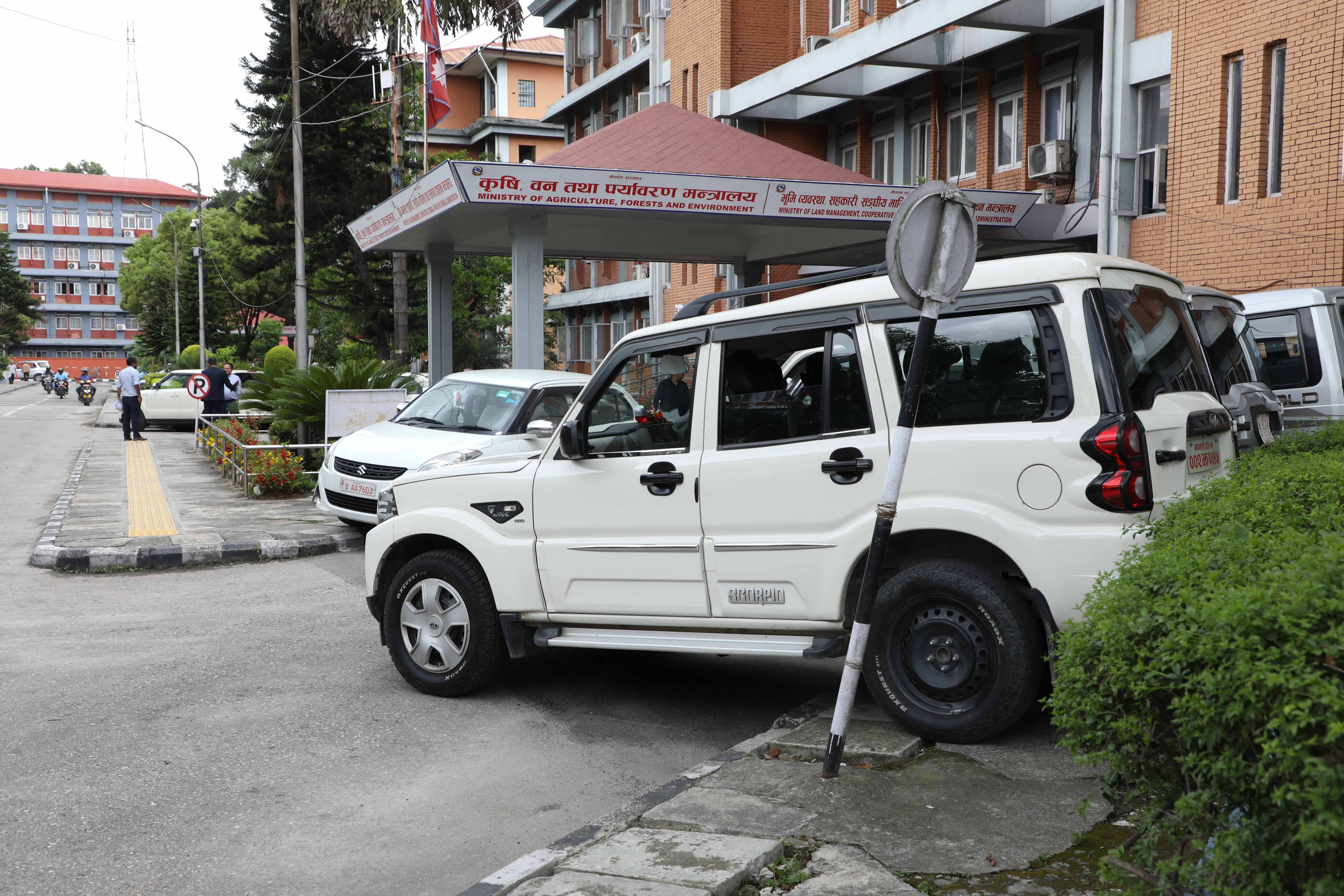 Sihadarbar_Parking_-663-1783416516.jpg