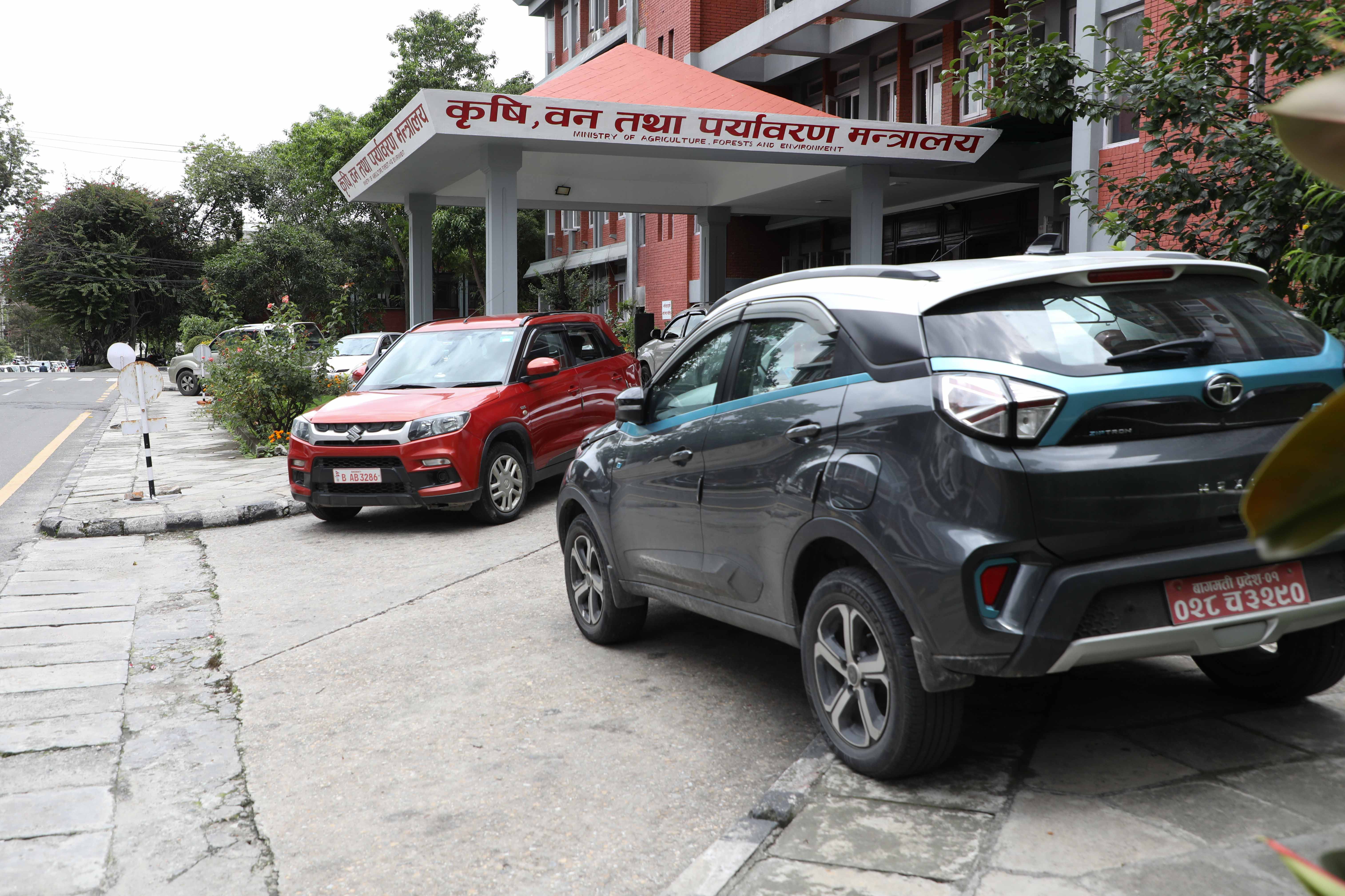 Sihadarbar_Parking_-664-1783416526.jpg