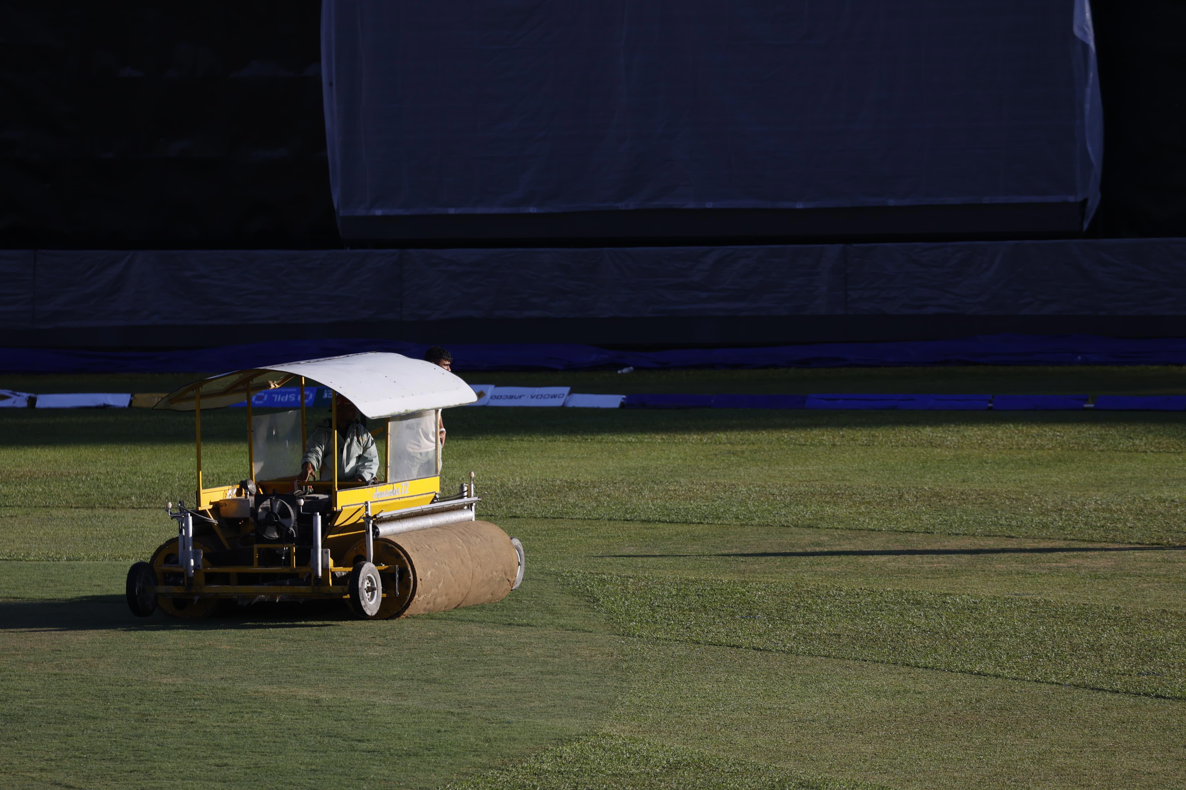 Super-Sopper-Roler-TU-Ground_NPL-04-1793444626.JPG