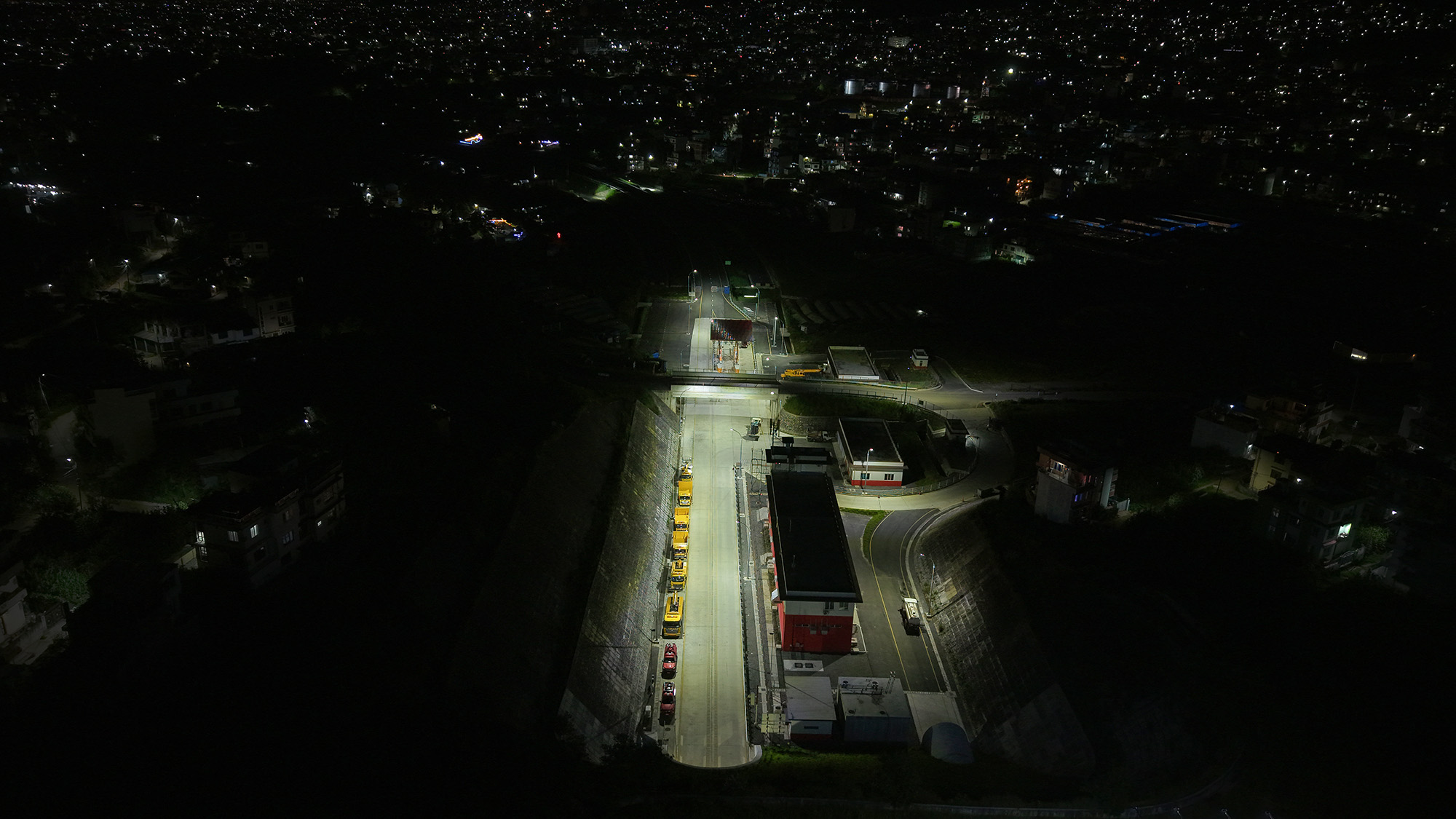 Tunnel-Road_light_evening_view_NPL-(17)-1785075518.JPG