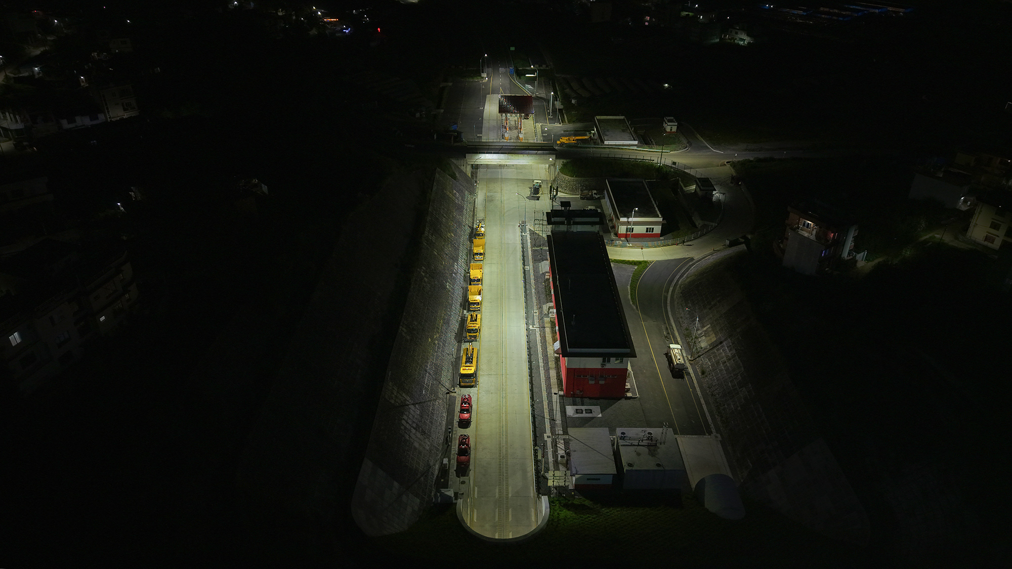 Tunnel-Road_light_evening_view_NPL-(18)-1785075518.JPG