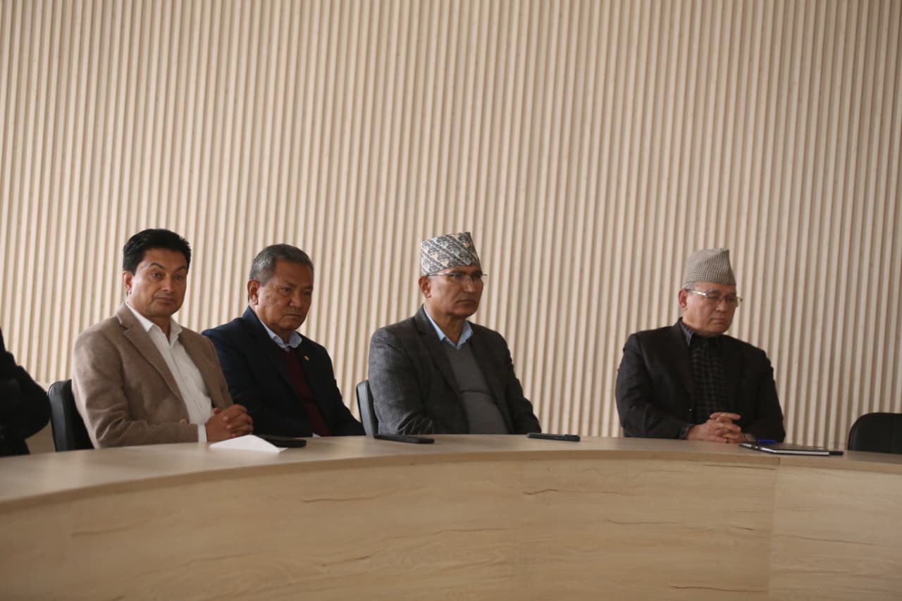 एमालेको सचिवालय बैठक च्यासलमा जारी