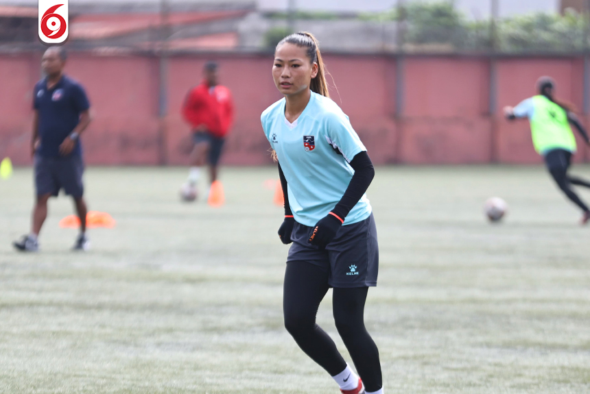 WOMEN-FOOTBALL-TEAM_9-1748236579.jpg