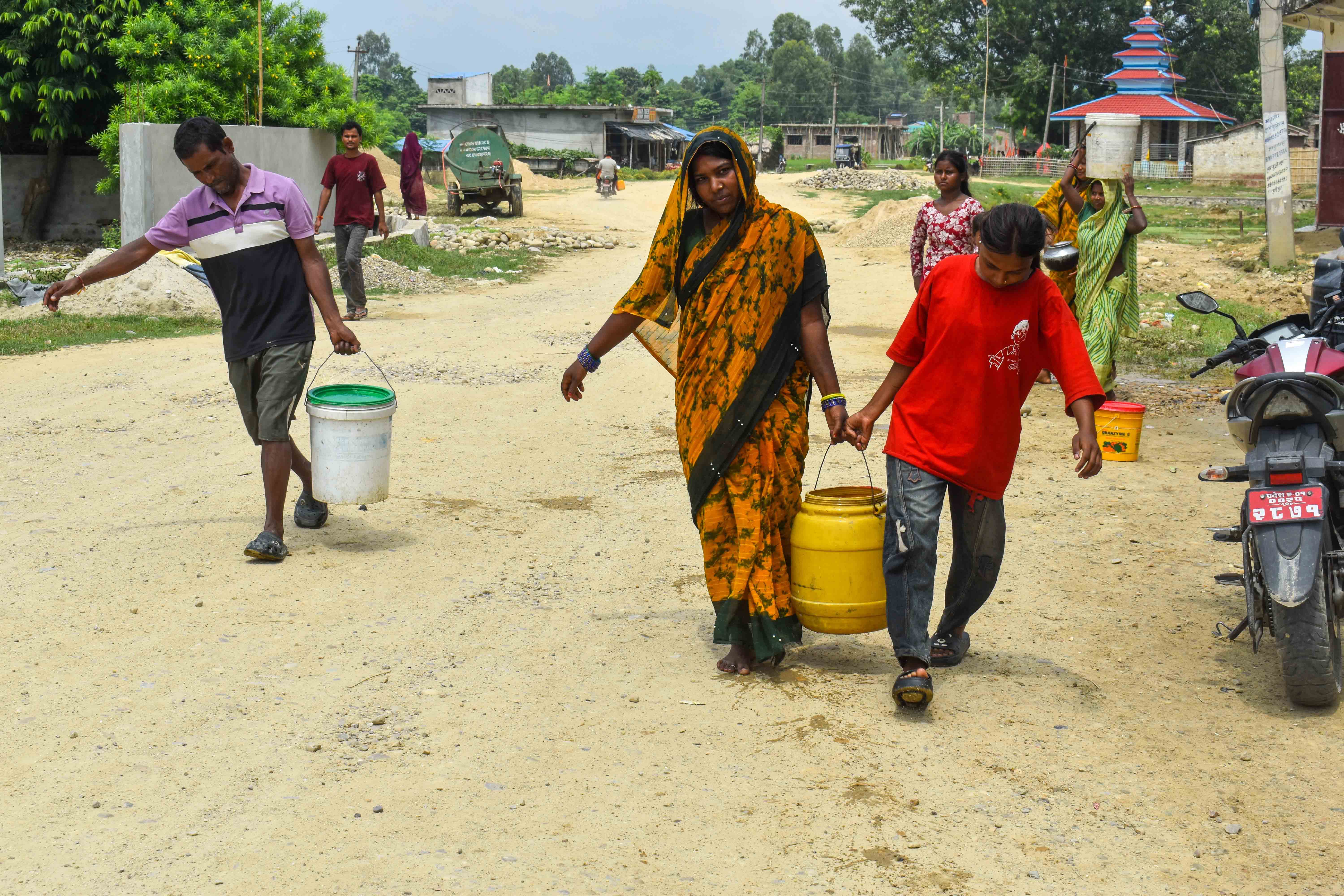 Water-Crisis-Photo-Siraha-Chapakal-Sammarsab_NPL-(7)-1789362949.JPG