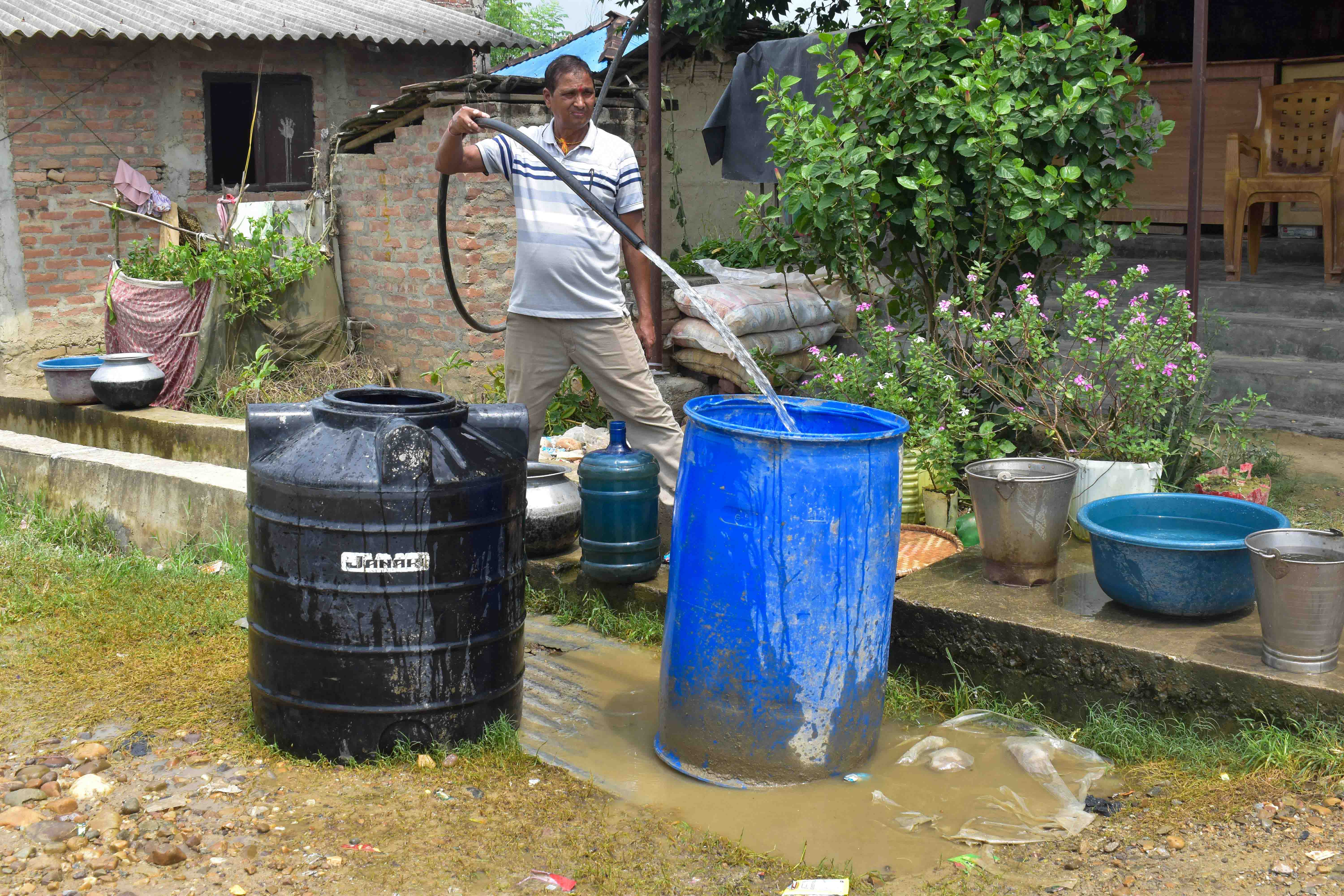 Water-Crisis-Photo-Siraha-Chapakal-Sammarsab_NPL-(8)-1789362951.JPG