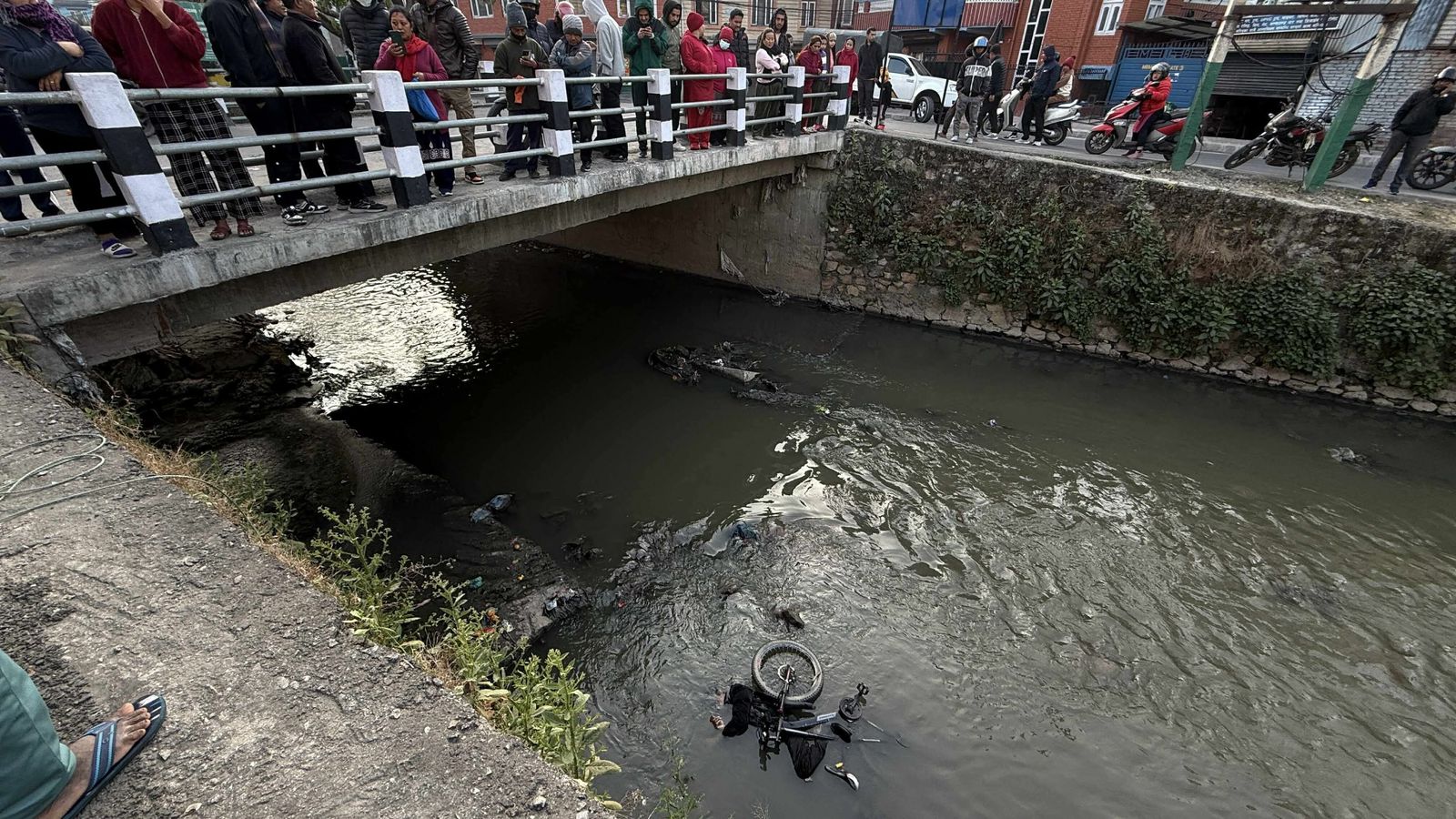 काठमाडौँको धोबीखोलामा एक व्यक्ति मृत फेला