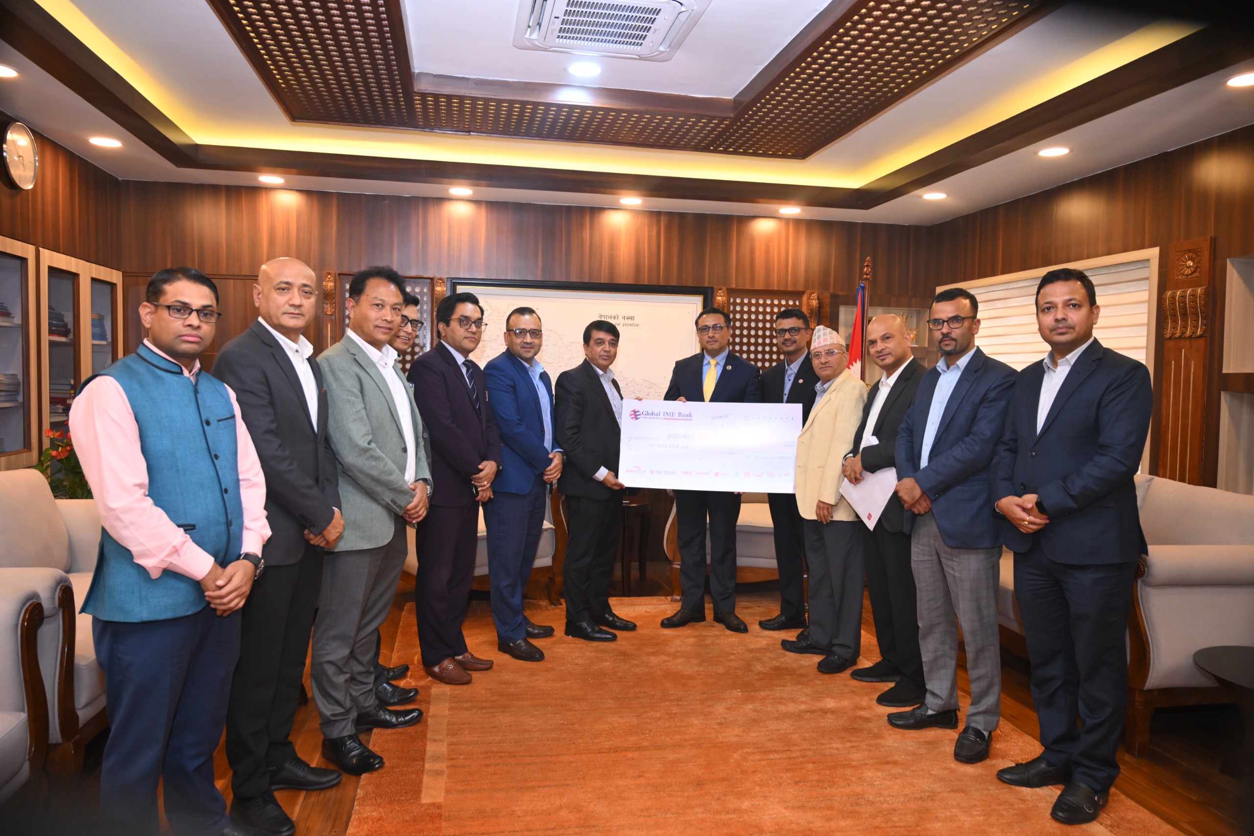 सोमबार एकै दिन प्रधानमन्त्री राहत कोषका लागि अर्थमन्त्रीमार्फत दाताले दिए ६० करोड