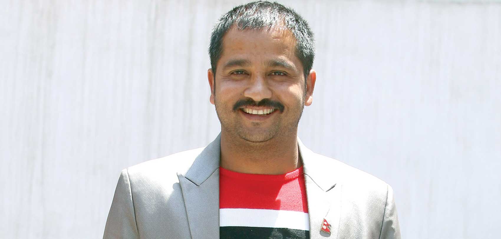 पक्राउ परेका एमाले केन्द्रीय सदस्य महर, हाजिरी जमानीमा छुटे