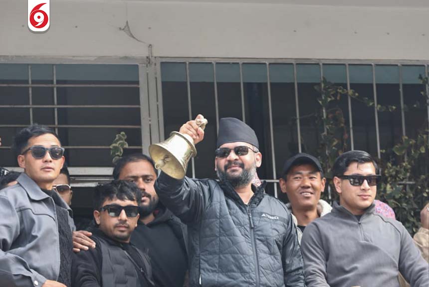 पाँचथरको फिदिम पुगेर बालेन शाहले घण्टी बजाएपछि...(तस्बिरहरु)