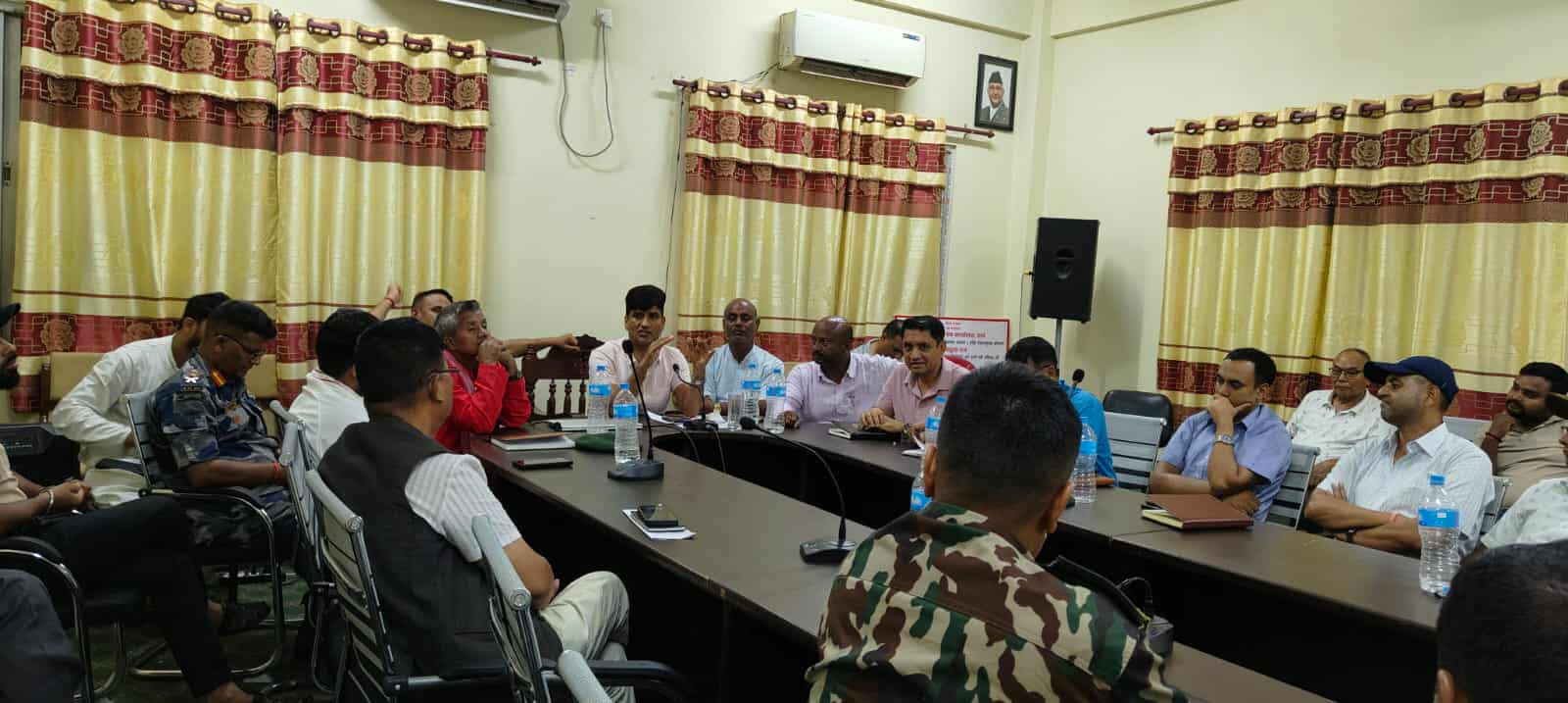 वीरगंजमा जिल्ला विपद् व्यवस्थापन समितिको बैठक समपन्न, किसानकाे क्षतिपूर्ति, गण्डक नहरको पानी, डिप बोरिङ लगायतका विषयमा महत्वपूर्ण निर्णय