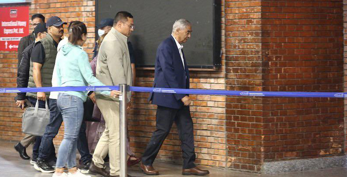 सिंगापुर उडे देउवा