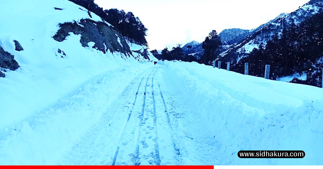 हिमपातका कारण बुधबारदेखि मध्यपहाडी लोकमार्ग अवरुद्ध
