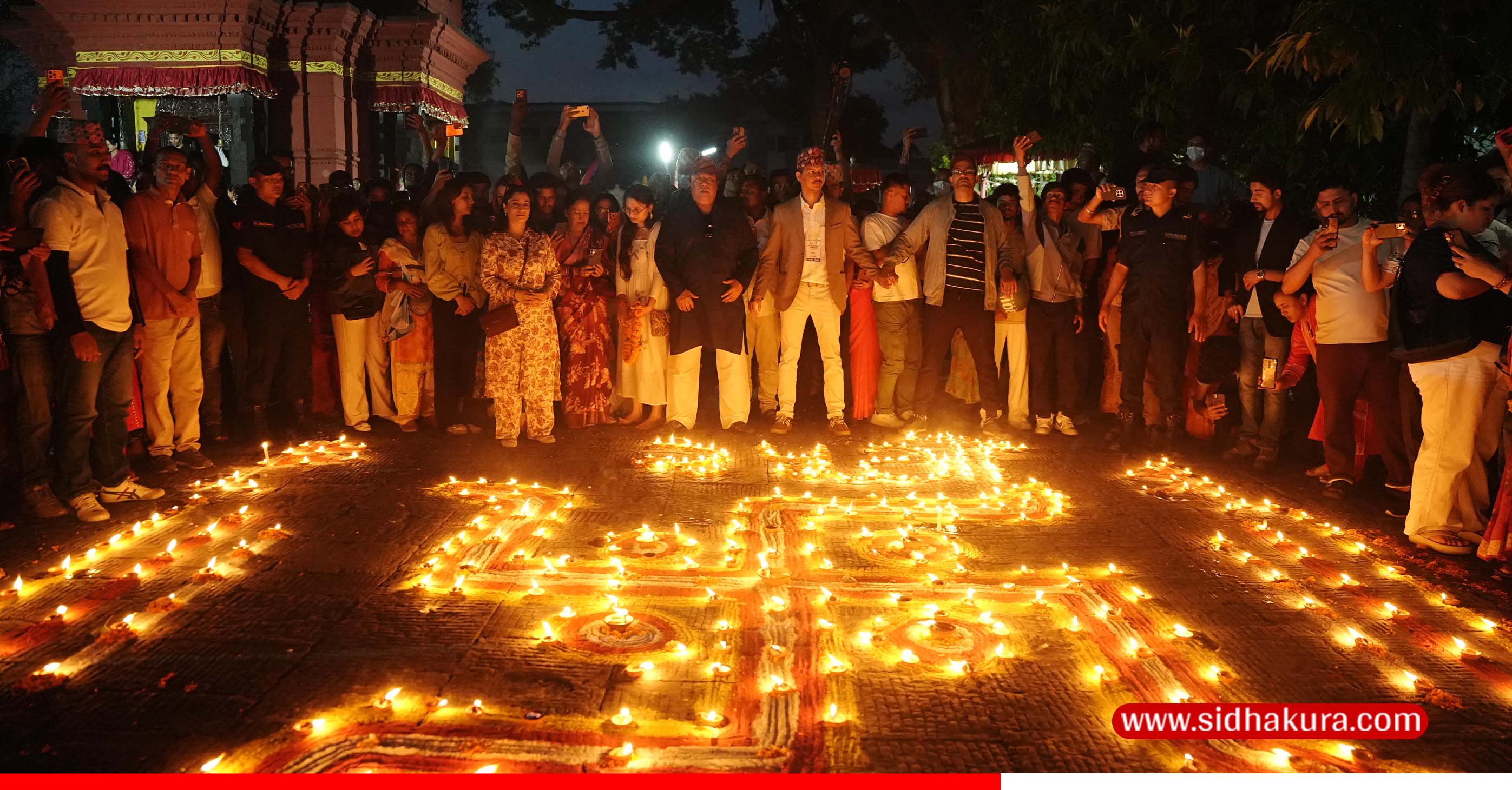 दरबार हत्याकाण्डको २५ वर्षः नारायणहिटीमा श्रद्धाञ्जली दिन पुगे पूर्वराजपरिवारका सदस्य (तस्विरहरु)