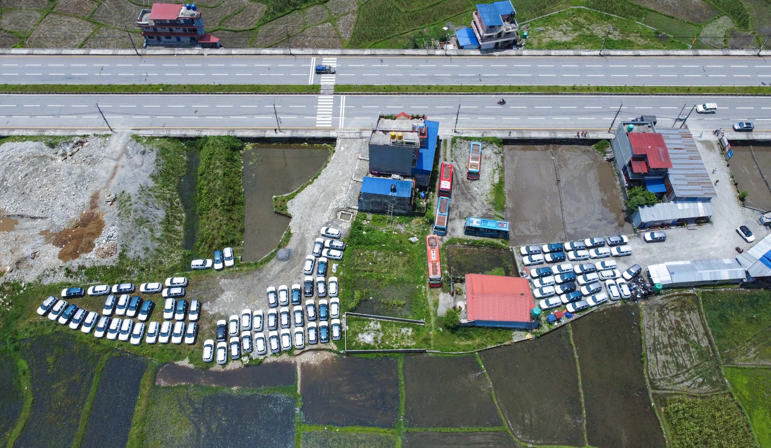 ev-gadi-Sidhakura-(7)-1780661608.jpg