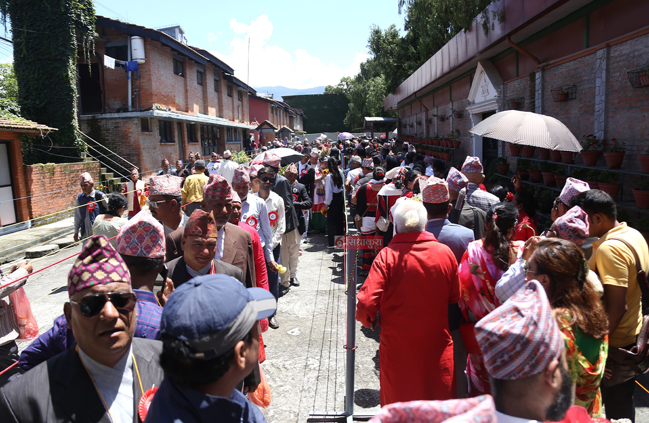 ex-KIng-Gyanendra-shah's-76-birthday_7-1751866441.jpg