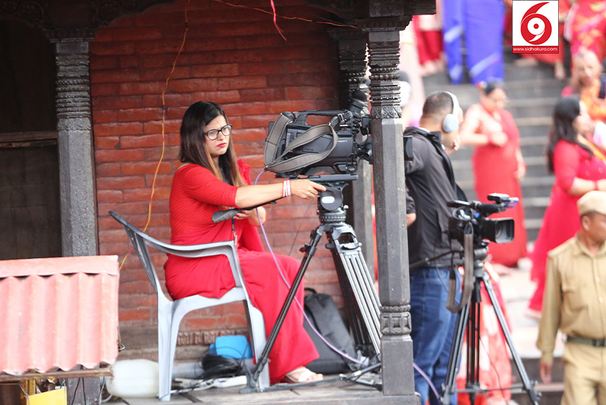 female-cameraman-induty3_sidhakura-1756177796.jpg