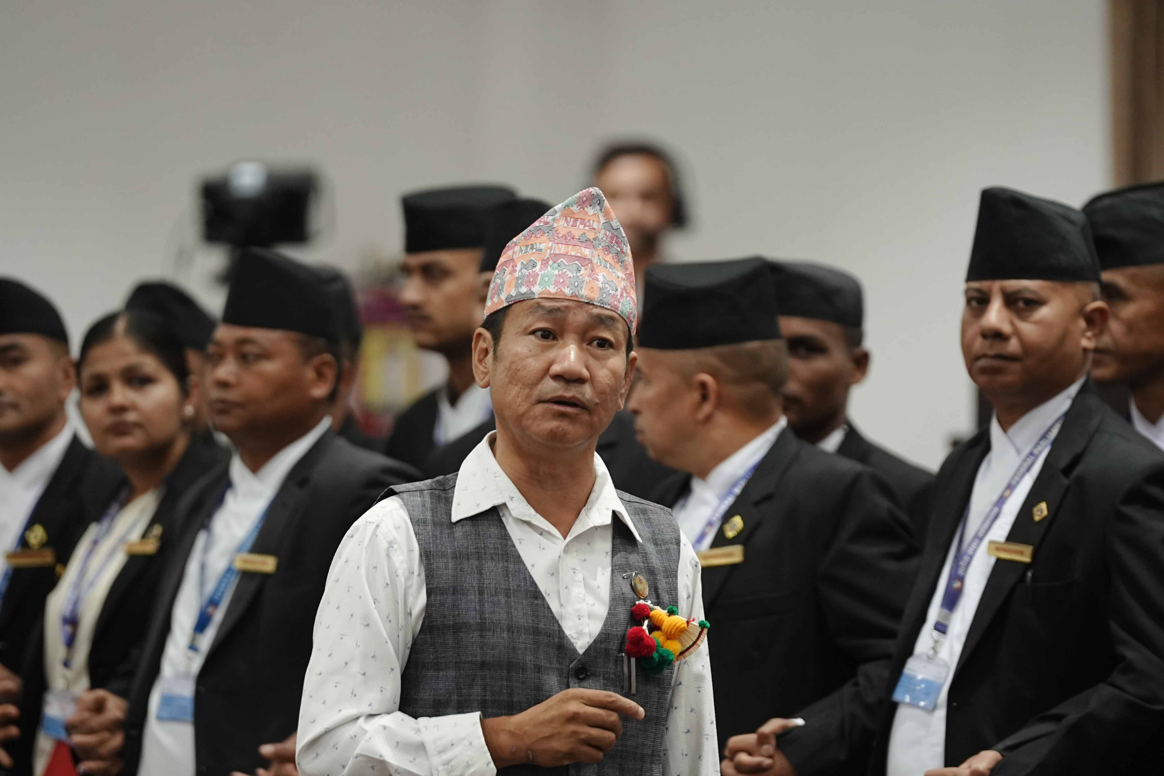 संसद्मा श्रम संस्कृति पार्टी विरोध यथावत