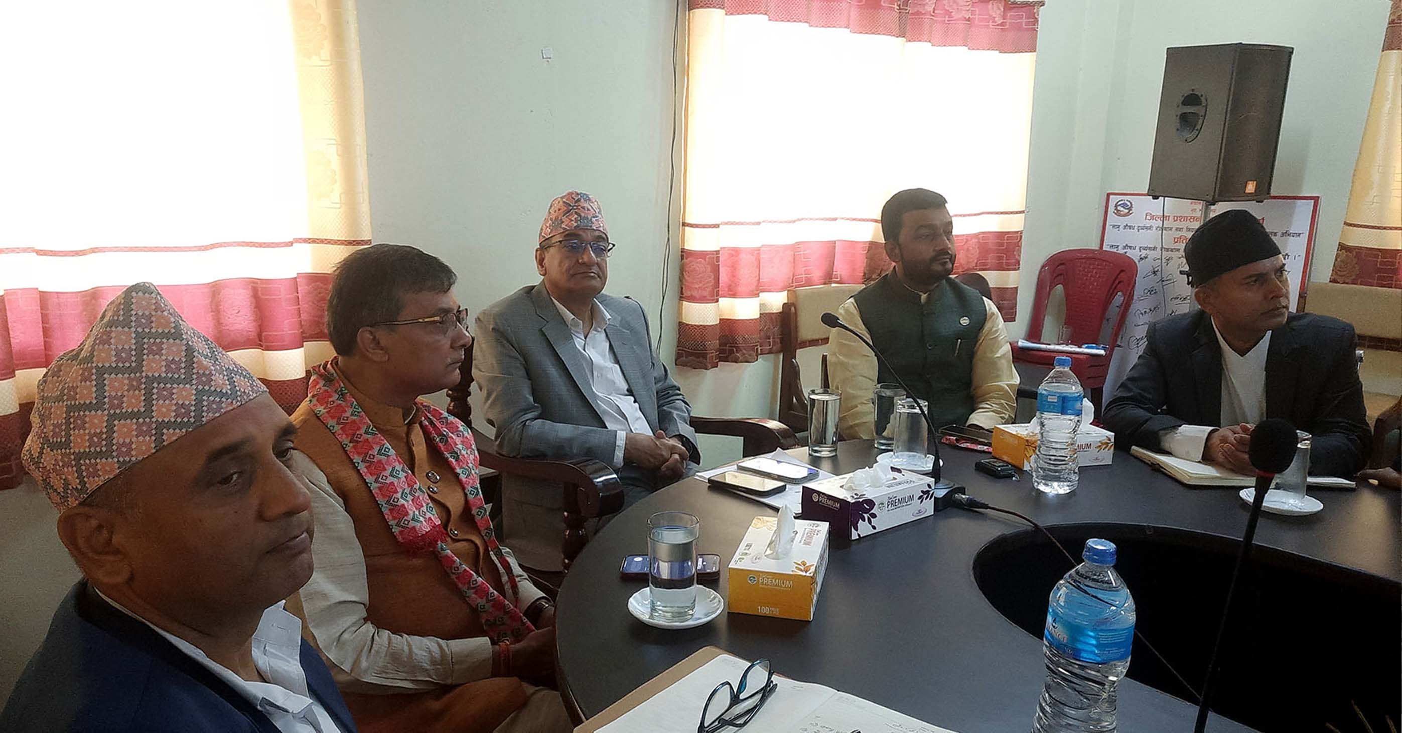 अवैध चोरीपैठारी र निकासी रोक्नका लागि समन्वय गरेर काम गर्नुपर्योः गृहमन्त्री लेखक