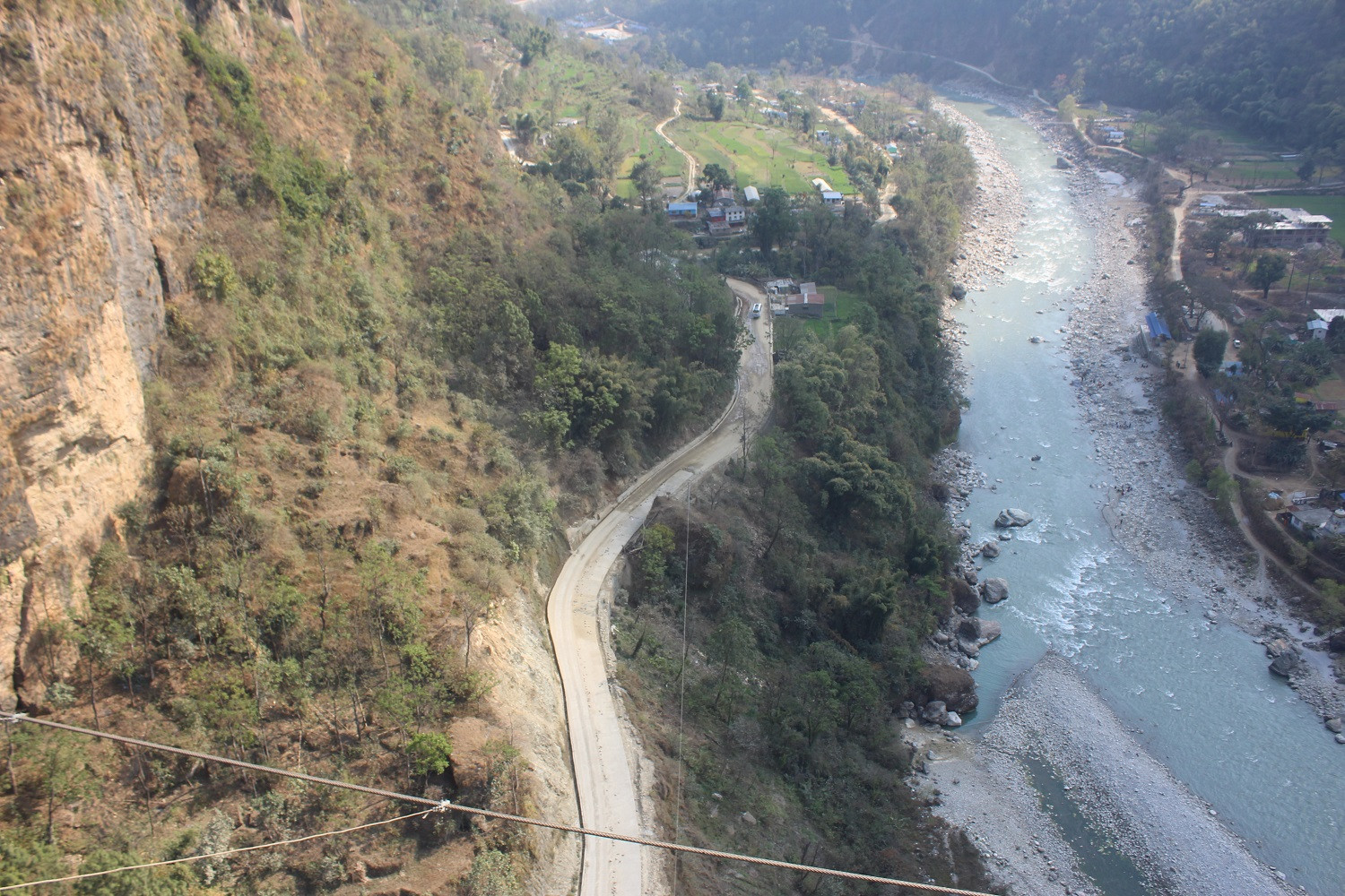 बेनी–मालढुङ्गा सडकः ठेक्का अवधि सकिँदा दुई तिहाइ मात्र प्रगति, युवाहरूले थाले दबाब अभियान