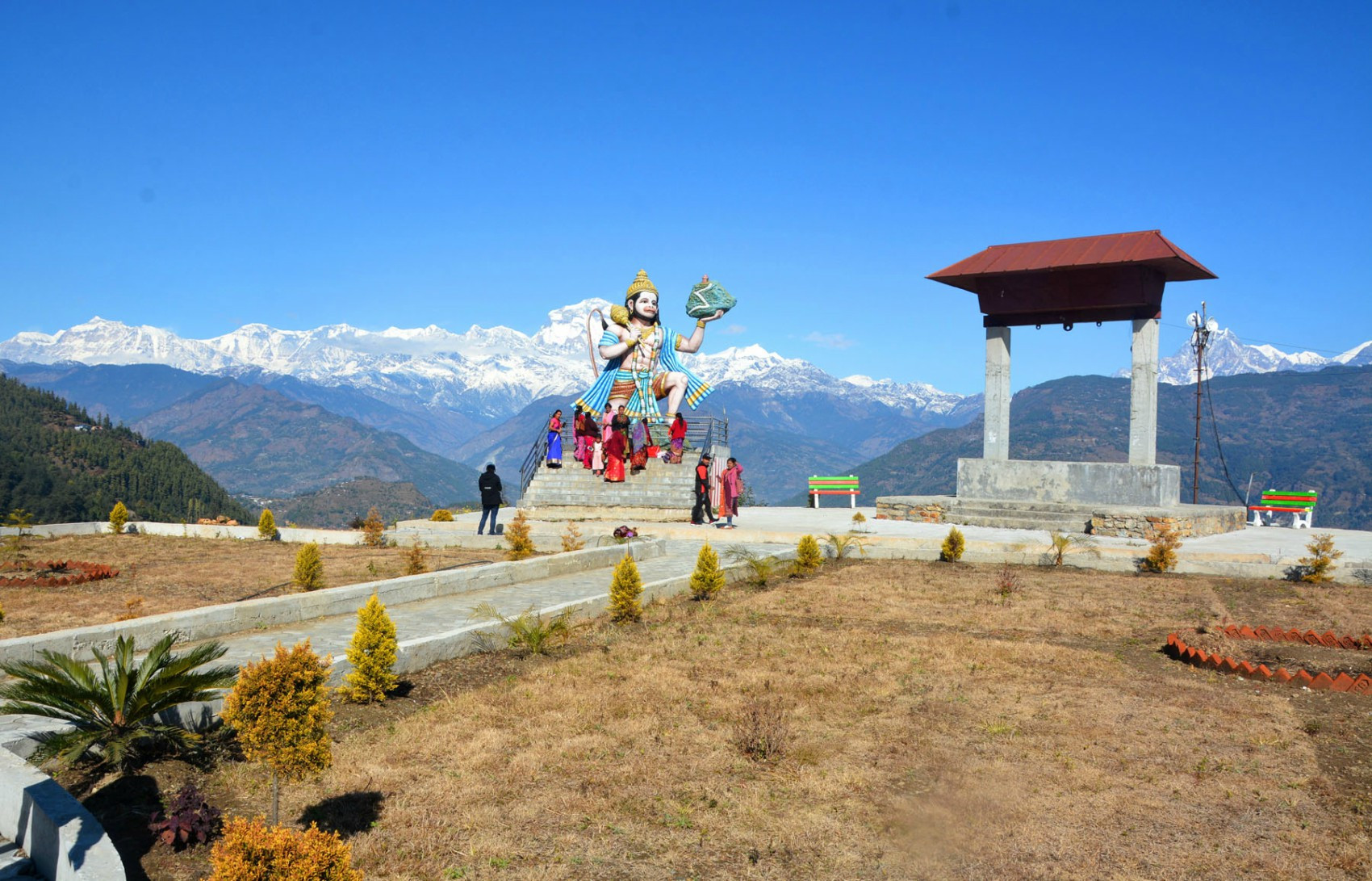 बागलुङकाे पञ्चकोटमा एक सय ३५ फिट अग्लो कलश निर्माण हुँदै