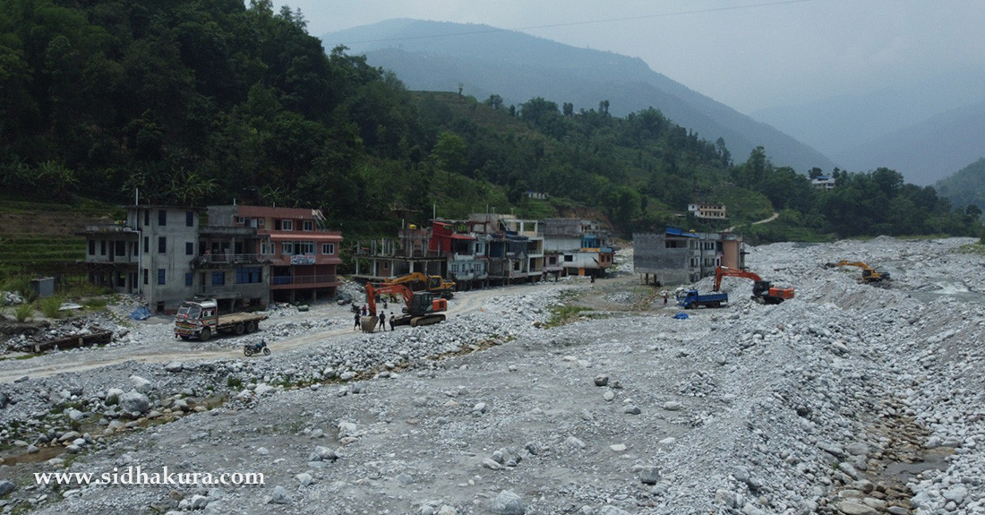 बाढीको दुई वर्षमा पनि लयमा फर्कन सकेको छैन मेलम्ची (तस्बिरहरु)