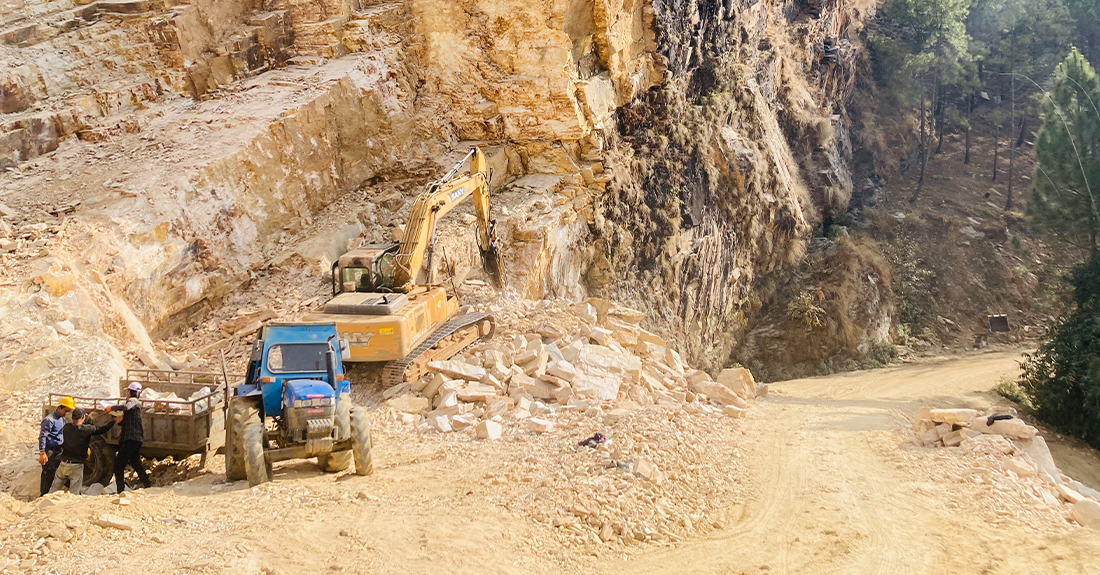 विश्व बैंकका तीन सडक एकसाथ स्तरोन्नति