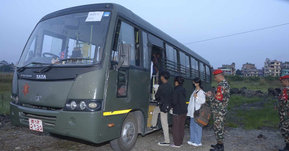 सेना र सशस्त्रका कर्मचारीलाई दसैँमा घर जान यातायात सुविधा