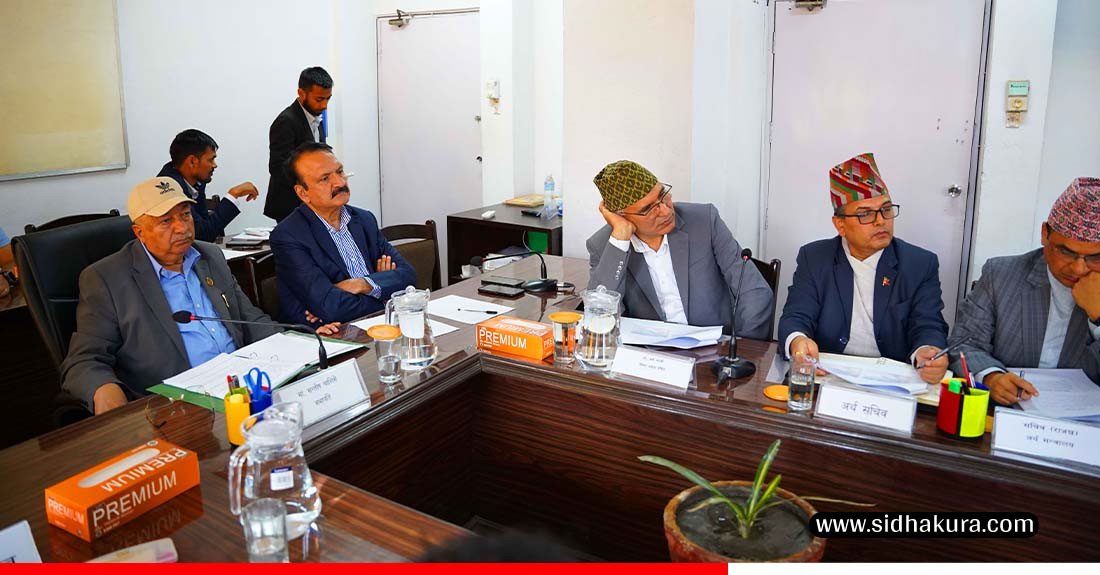 शेयर बजारमा अवाञ्छित गतिविधि हुन नदिन निर्देशन दिएको छुः अर्थमन्त्री पौडेल