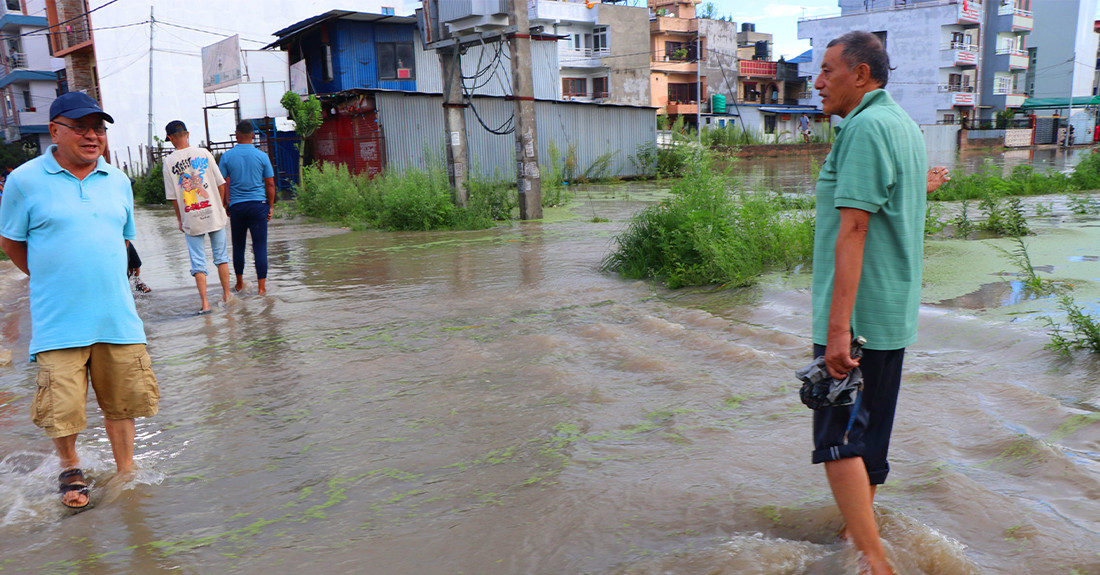 रातभरको वर्षाले भक्तपुरका विभिन्न स्थान प्रभावित, लाखौँको क्षति