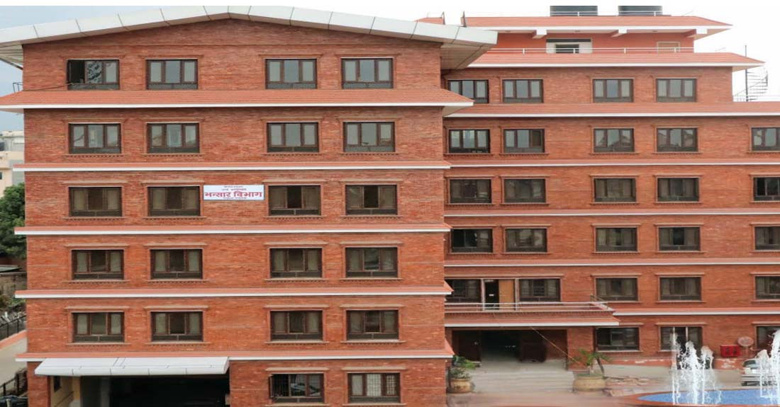 वैशाख मसान्तसम्ममा १३ खर्बको आयात, १ खर्ब २६ अर्बको निर्यात